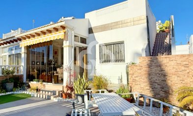 Adosado - Reventa - Orihuela Costa -
                Punta Prima