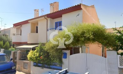 Adosado - Reventa - Santiago De La Ribera -
                Santiago De La Ribera