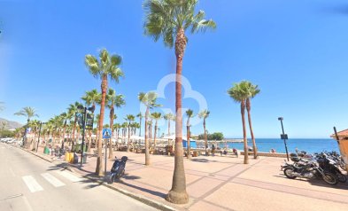 Apartamento - Wiederverkauf - Fuengirola -
                2ª Línea de playa