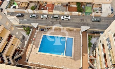 Apartment / flat - Resale - Torrevieja -
                Centro