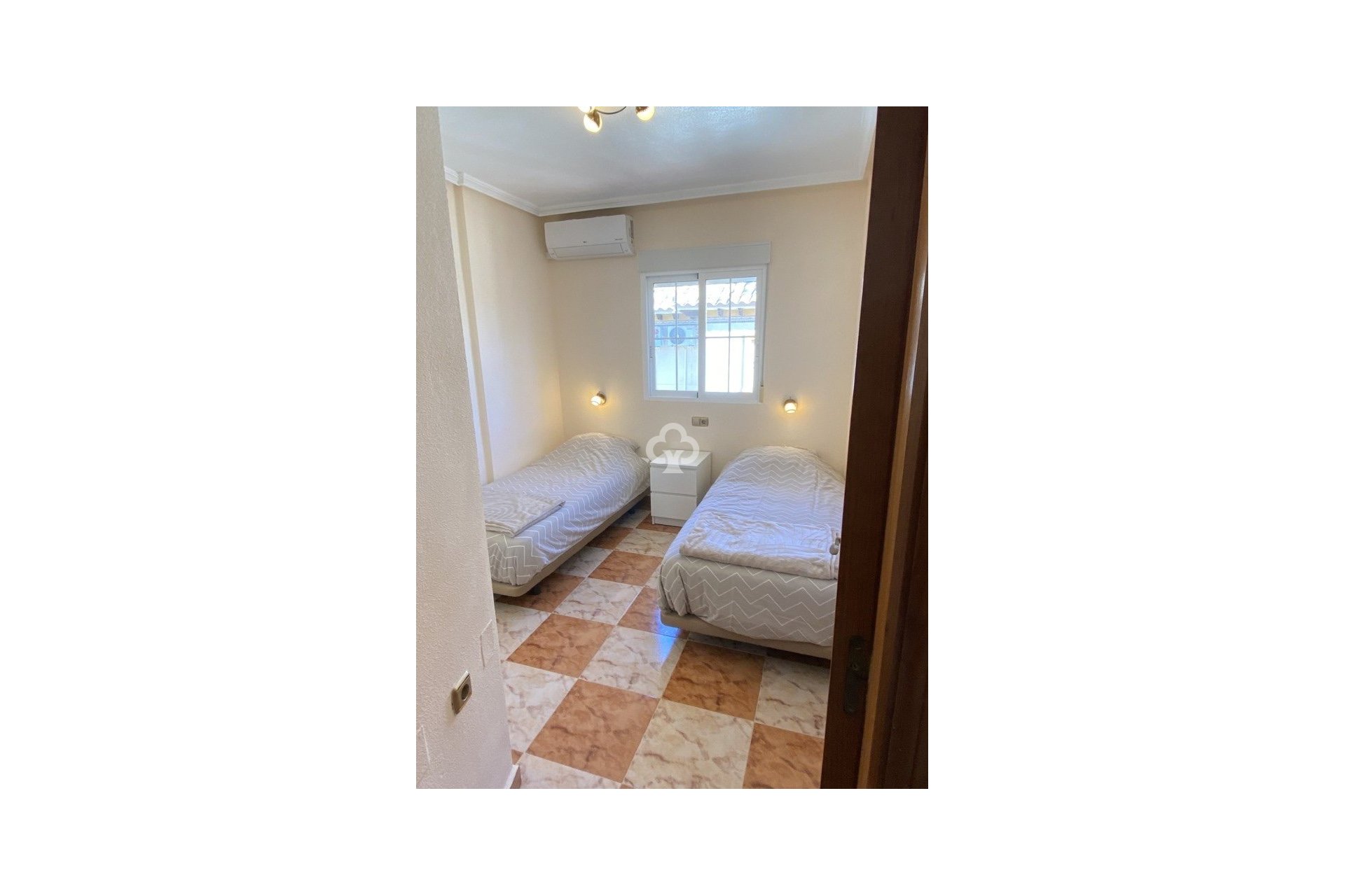 Återförsäljning - Adosados -
Orihuela Costa - Cabo roig - La Zenia