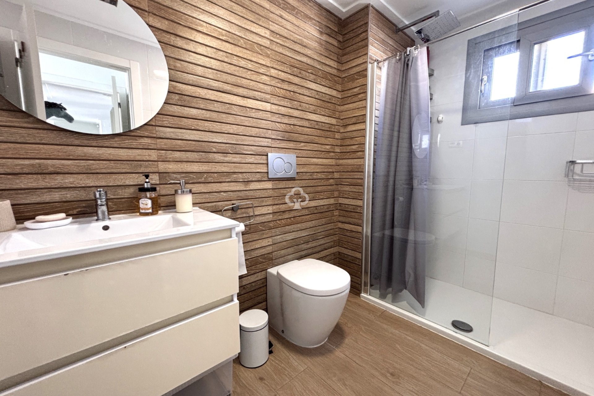 Återförsäljning - Bungalow -
Torrevieja - 03185