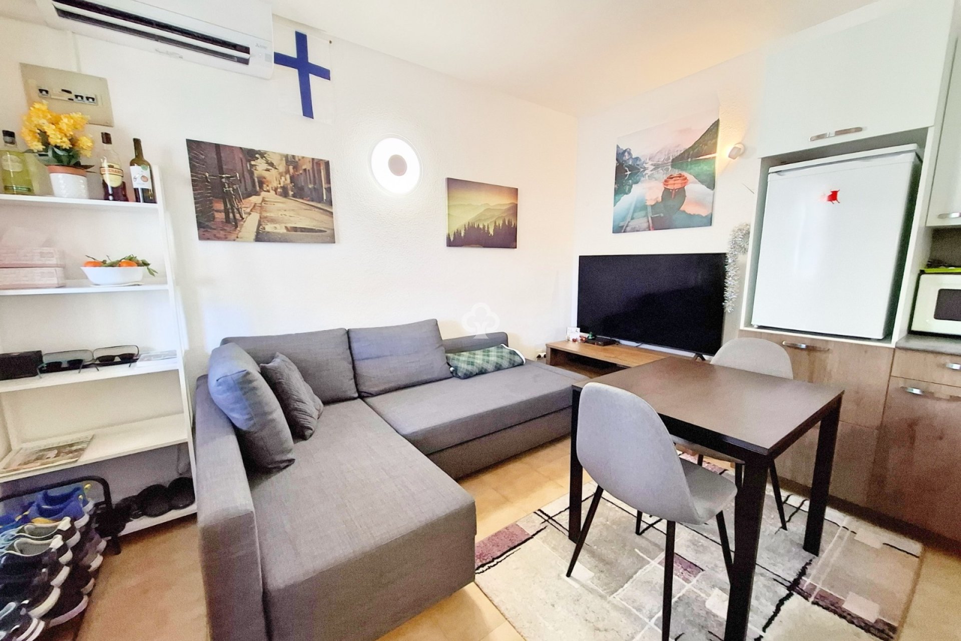 Återförsäljning - Bungalow -
Torrevieja - Los balcones