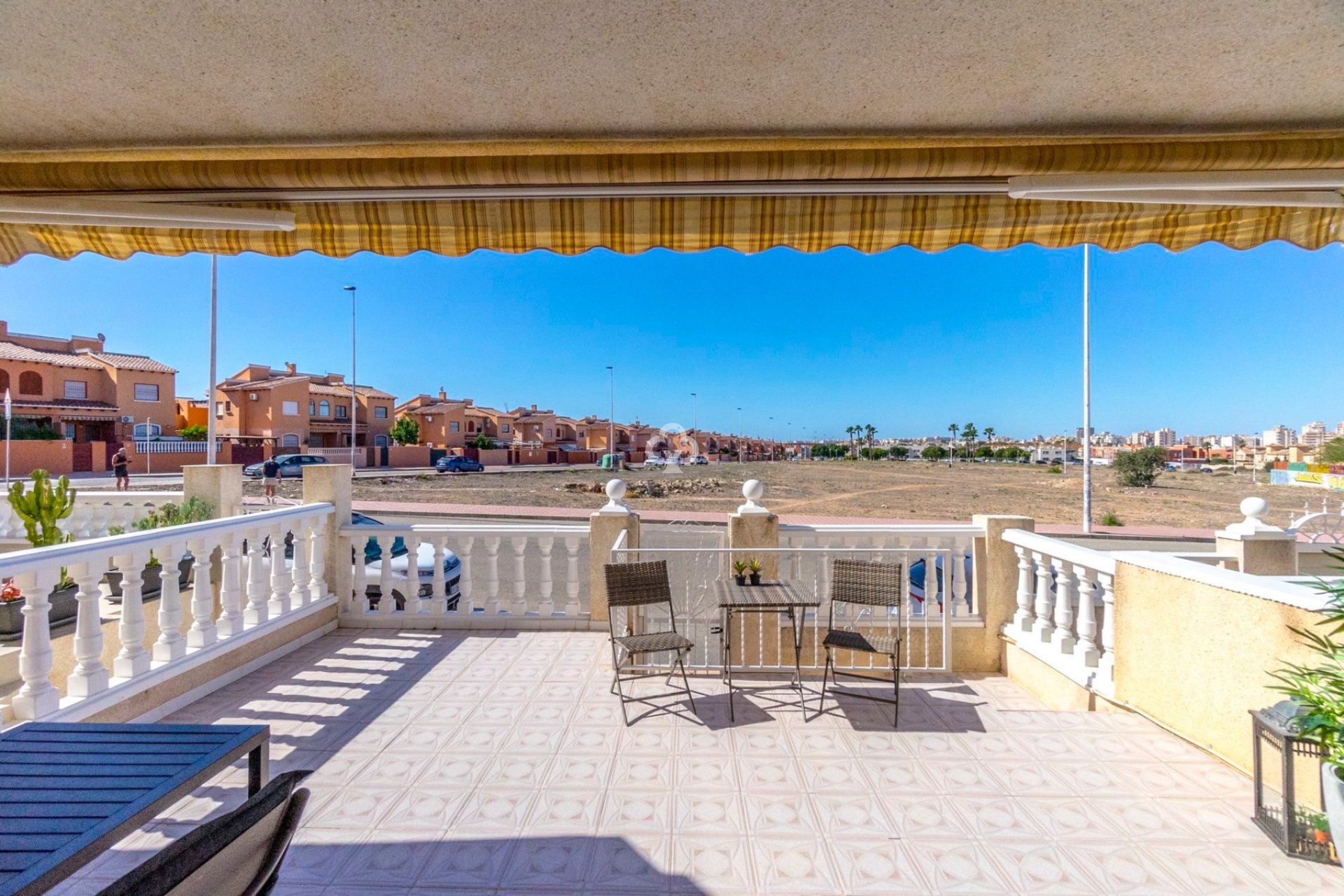 Återförsäljning - Bungalow -
Torrevieja - Nueva Torrevieja - Aguas Nuevas