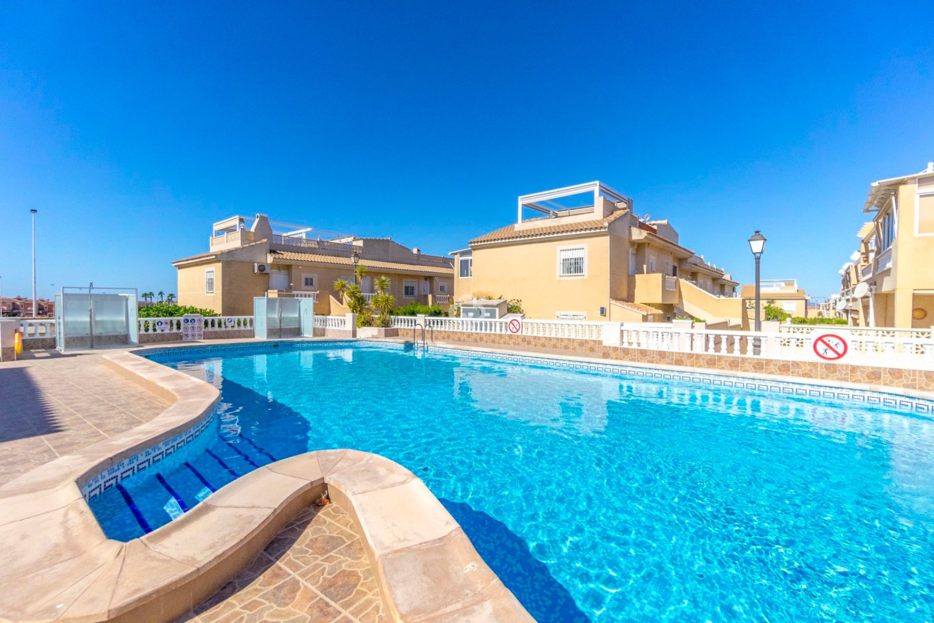 Återförsäljning - Bungalow -
Torrevieja - Nueva Torrevieja - Aguas Nuevas