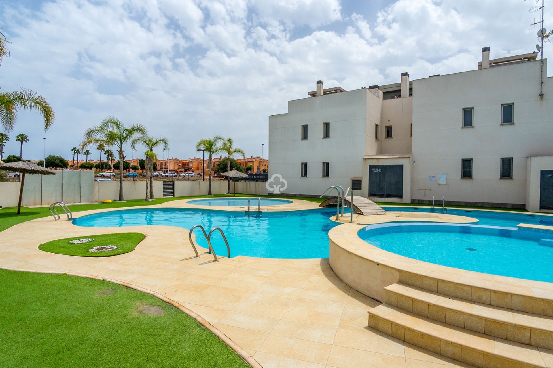 Återförsäljning - Bungalow -
Torrevieja - Nueva Torrevieja - Aguas Nuevas