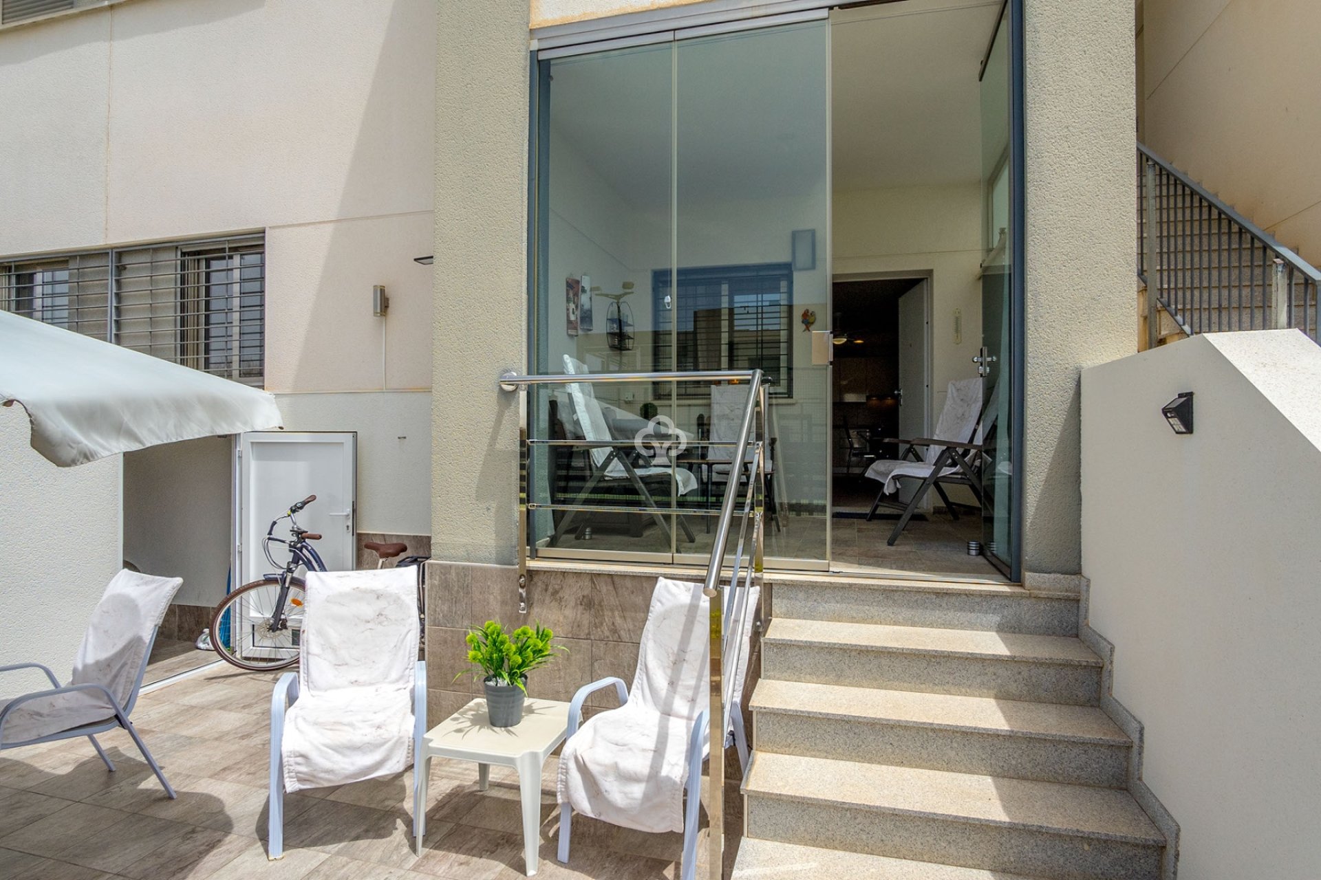 Återförsäljning - Bungalow -
Torrevieja - Nueva Torrevieja - Aguas Nuevas