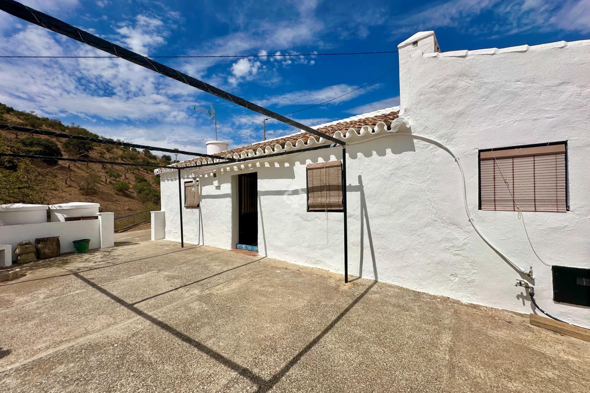 Återförsäljning - Finca rústica -
Almogia - South of spain