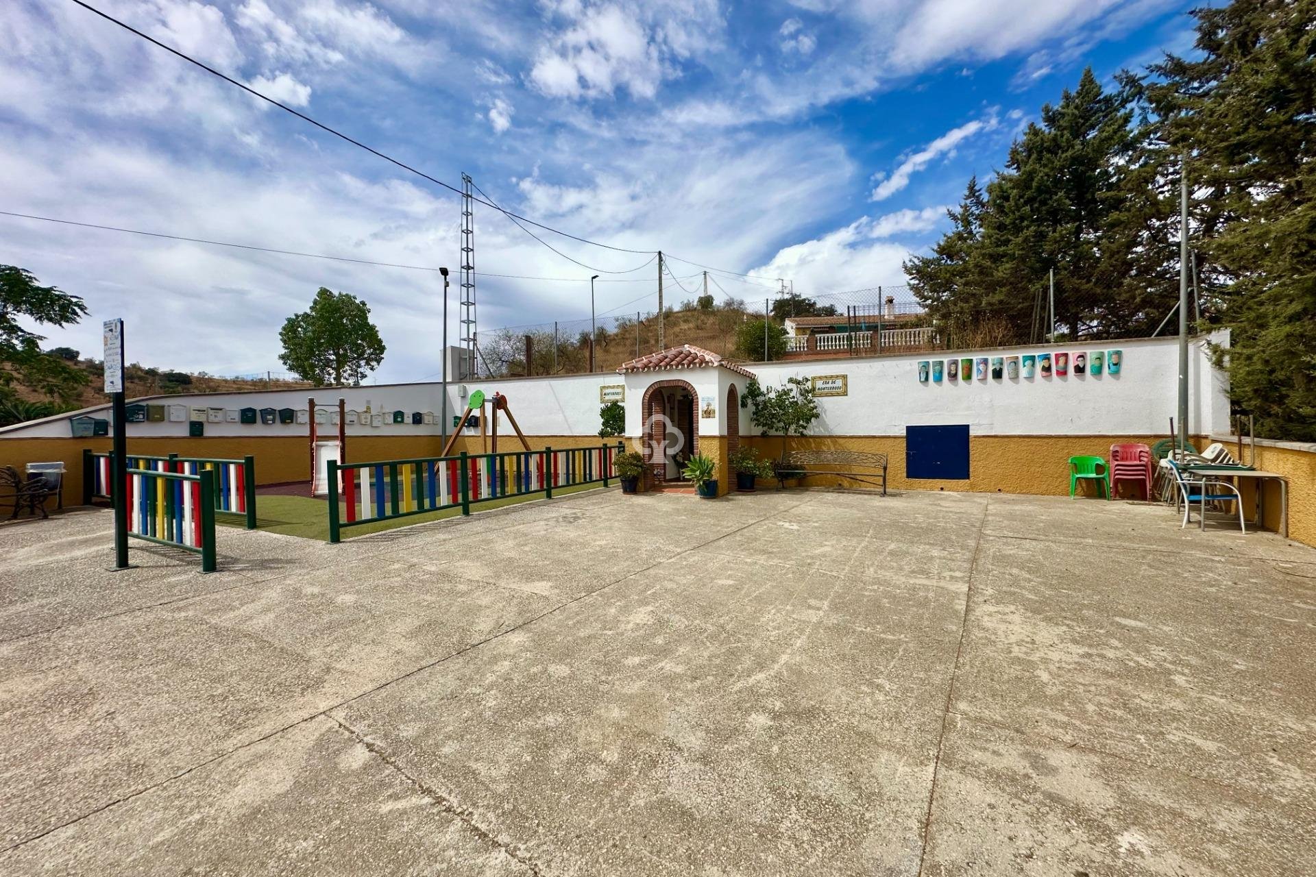 Återförsäljning - Finca rústica -
Almogia - South of spain