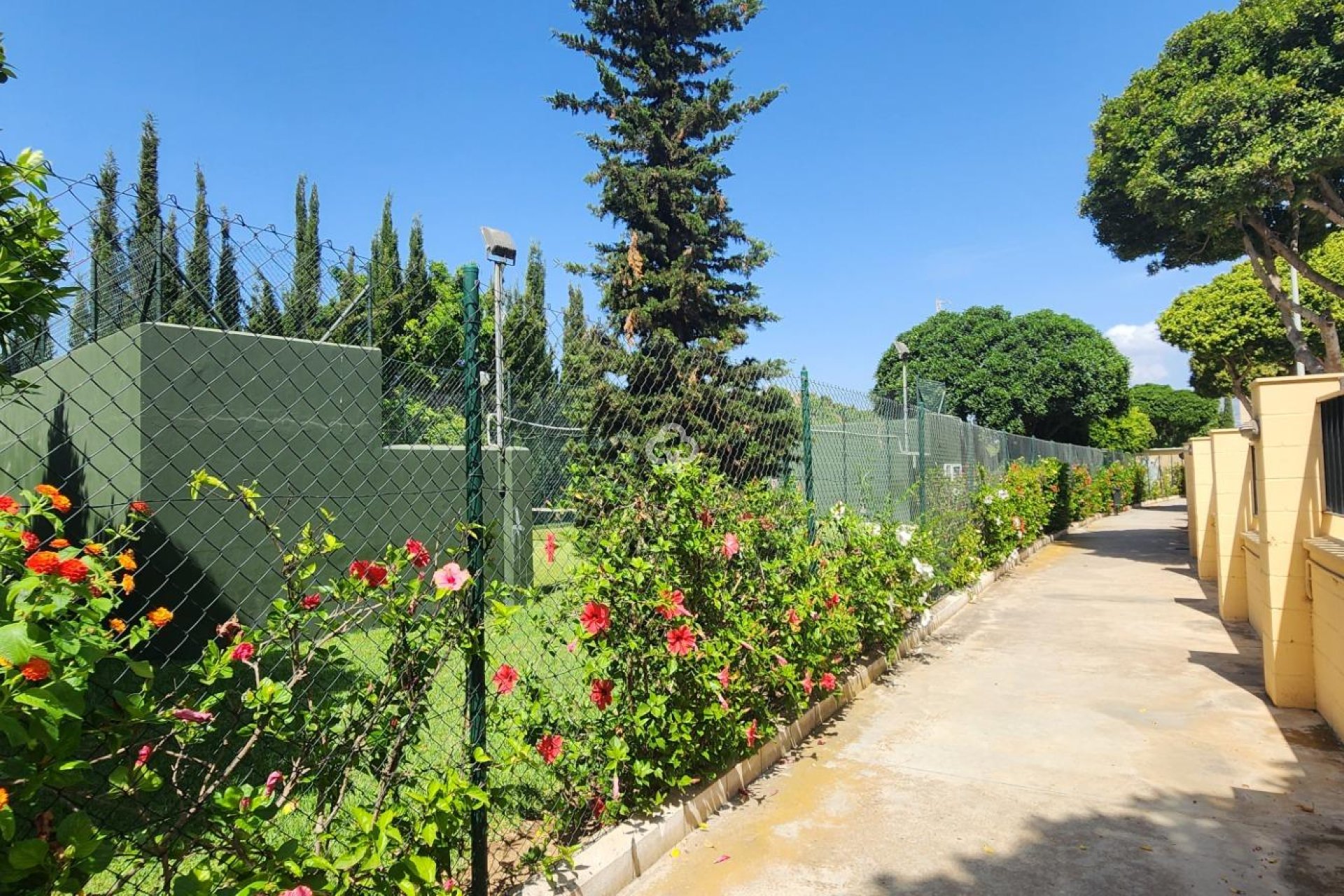 Återförsäljning - Lägenhet -
Fuengirola - Castillo de Sohail