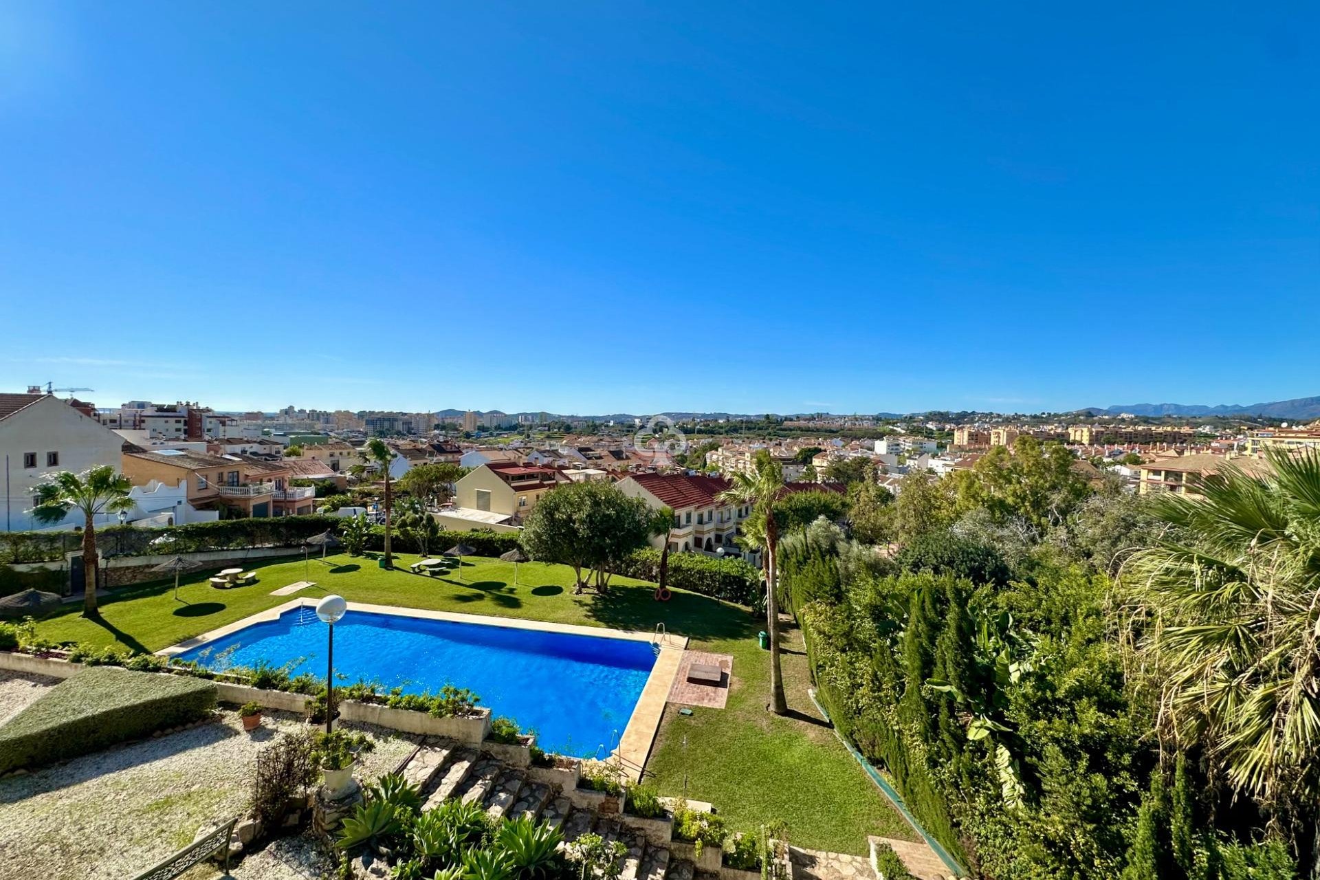 Återförsäljning - Lägenhet -
Fuengirola - Los Pacos