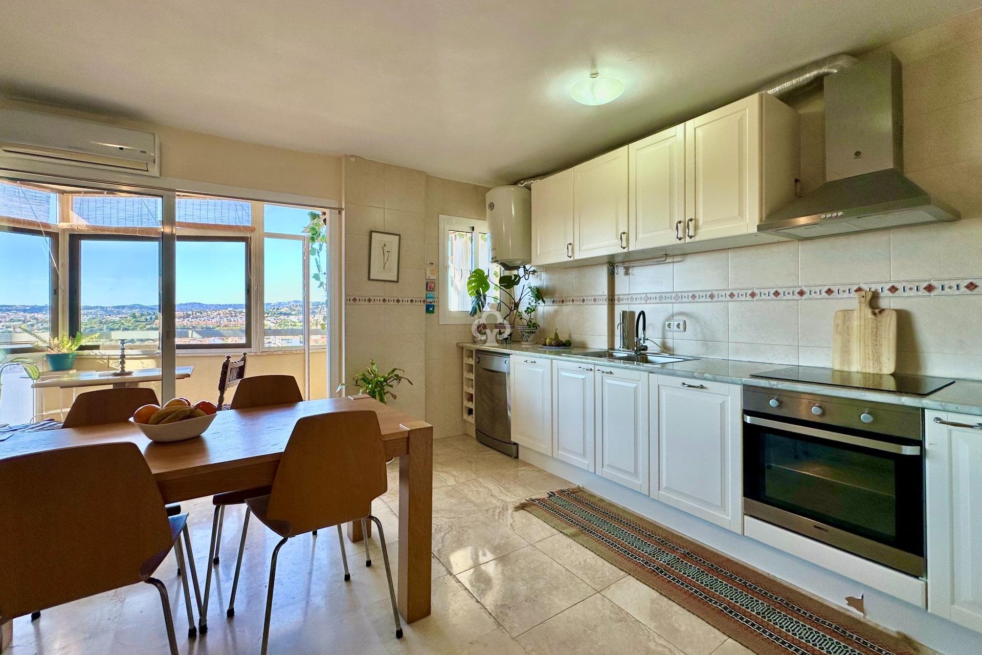 Återförsäljning - Lägenhet -
Fuengirola - Los Pacos