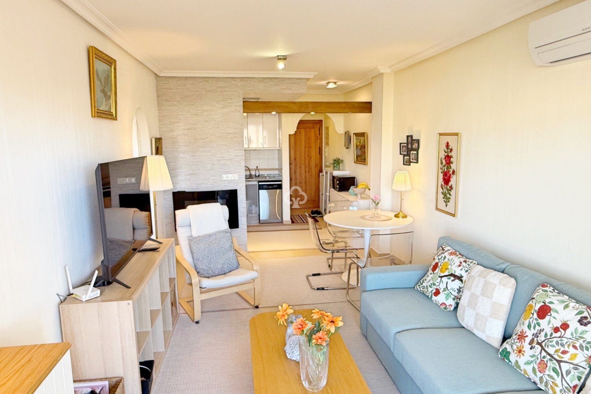 Återförsäljning - Lägenhet / lägenhet -
Orihuela Costa - Villamartín