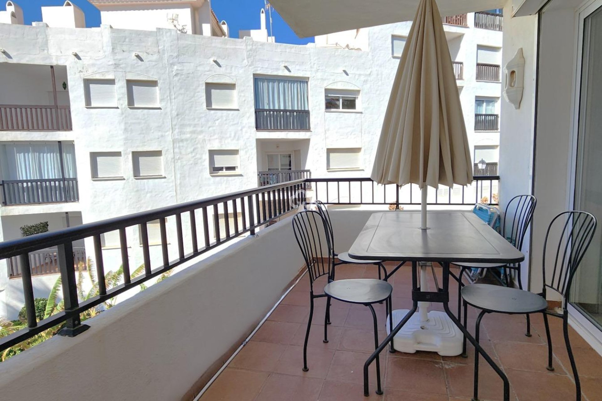 Återförsäljning - Lägenhet -
Mijas - Sitio de Calahonda