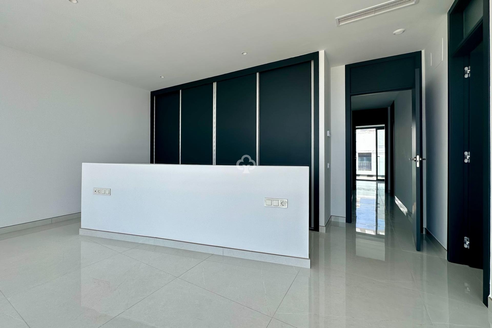 Återförsäljning - Parhus -
Fuengirola - Los Pacos