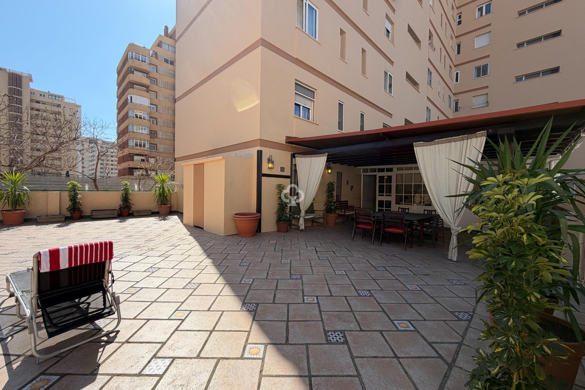 Återförsäljning - Piso -
Fuengirola - Los Boliches