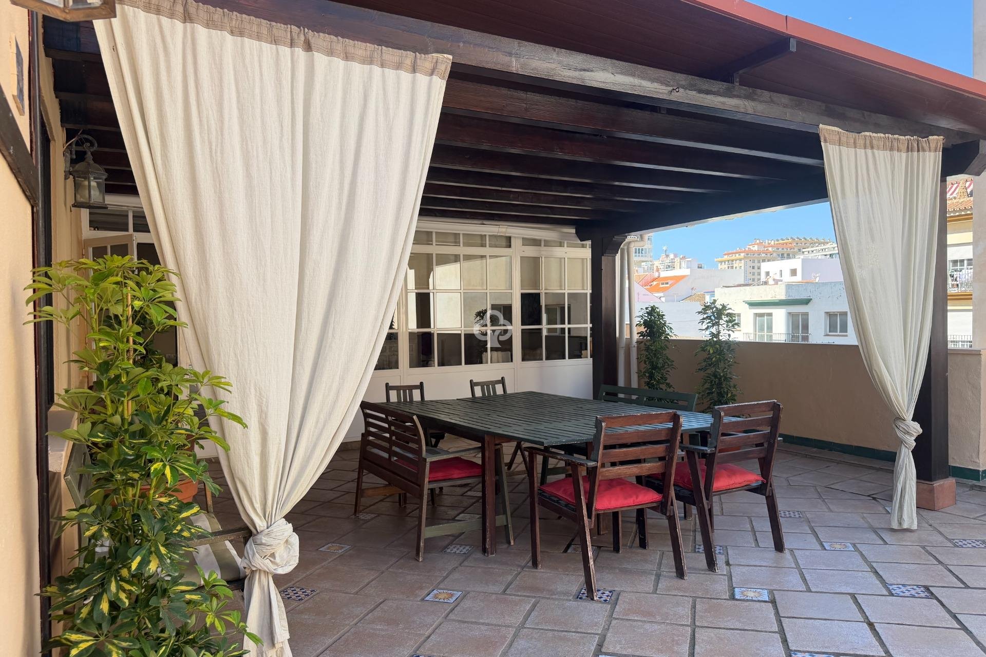 Återförsäljning - Piso -
Fuengirola - Los Boliches