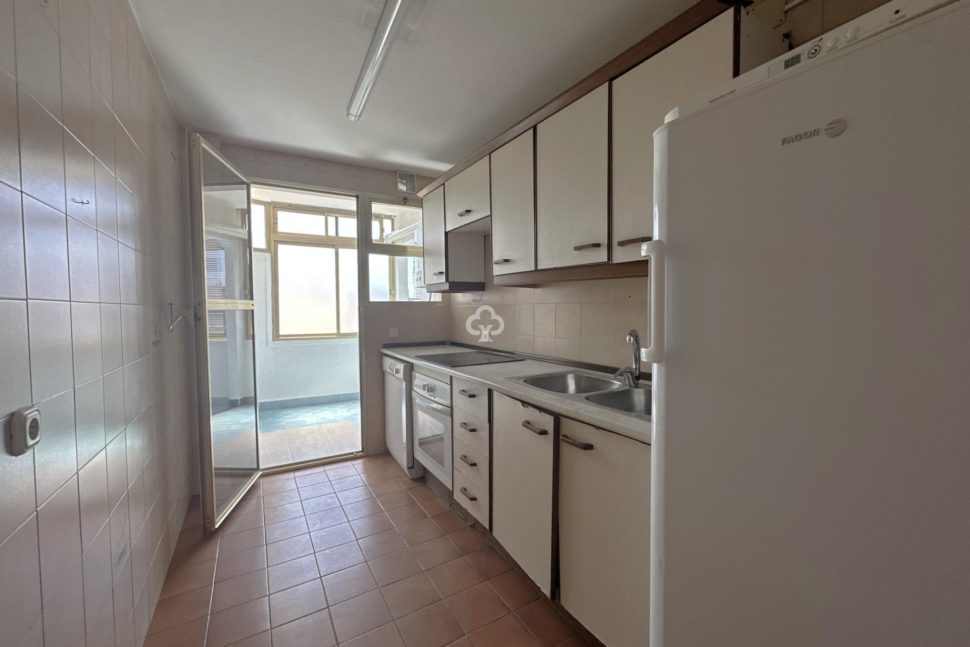 Återförsäljning - Piso -
Fuengirola - Puerto Deportivo