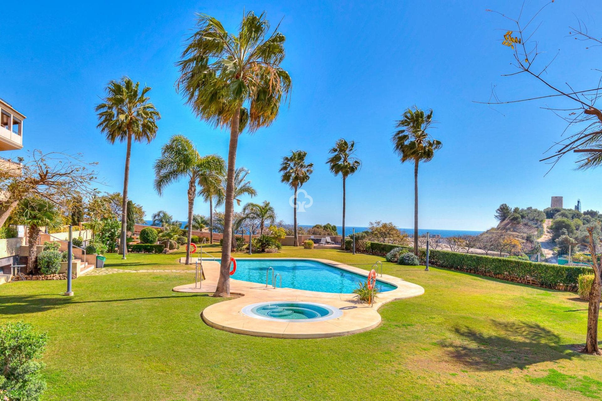 Återförsäljning - Planta baja -
Fuengirola - Los Pacos
