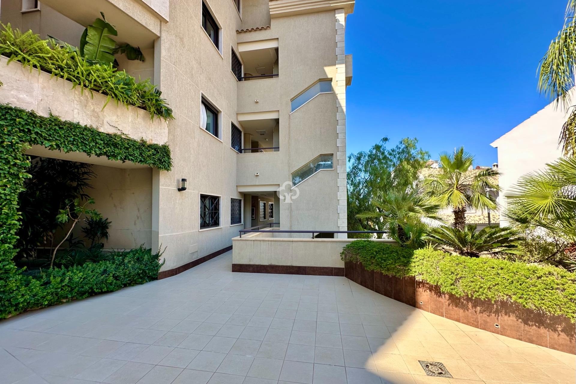 Återförsäljning - Planta baja -
Fuengirola - Los Pacos