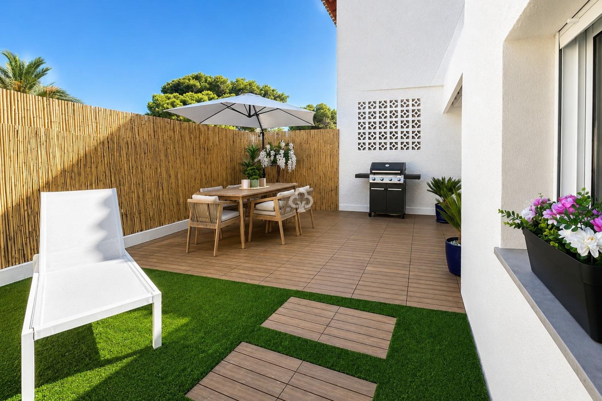 Återförsäljning - Semi -
Orihuela Costa - Punta Prima