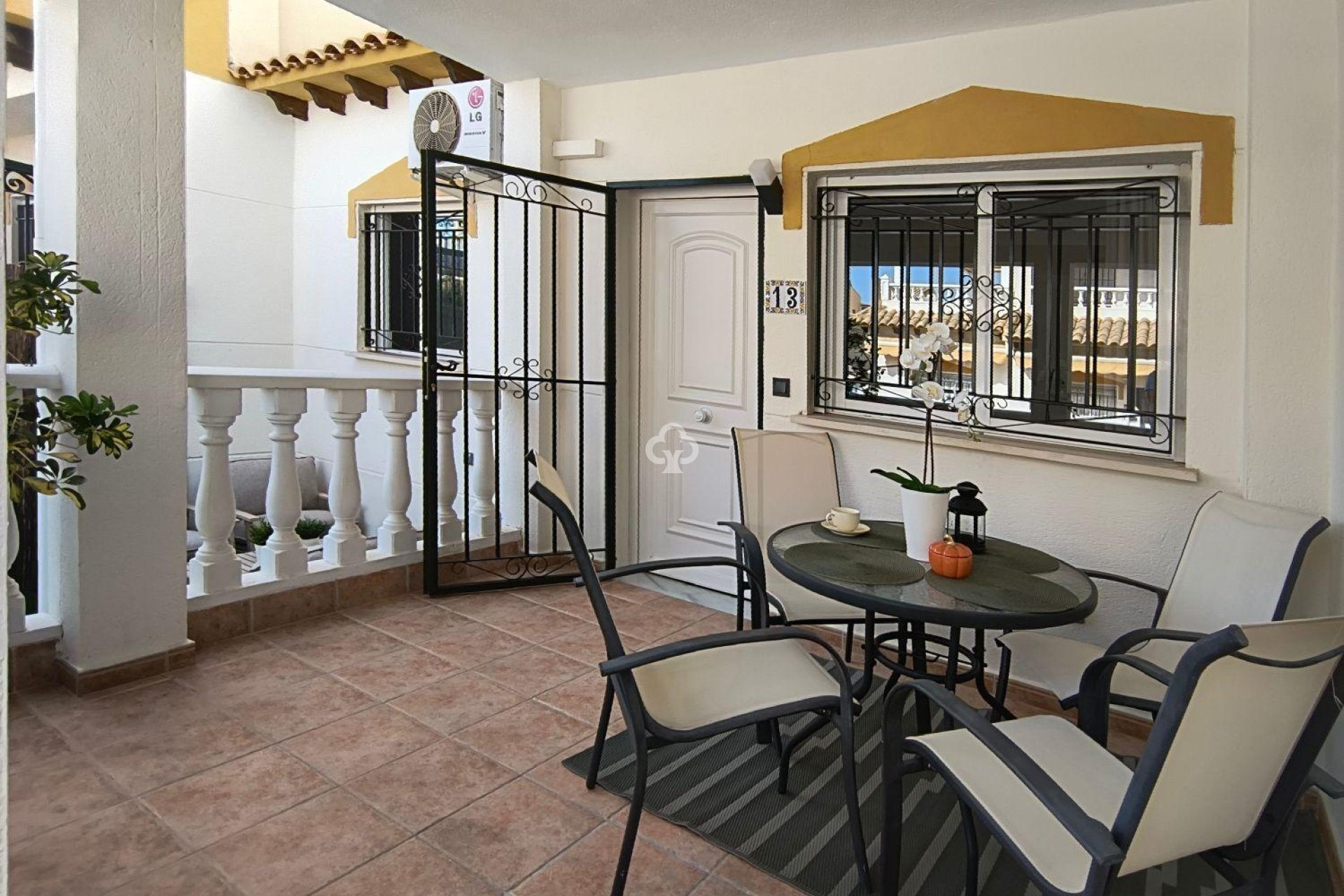 Återförsäljning - Terraced house -
Orihuela - Urbanización Perla del Mar