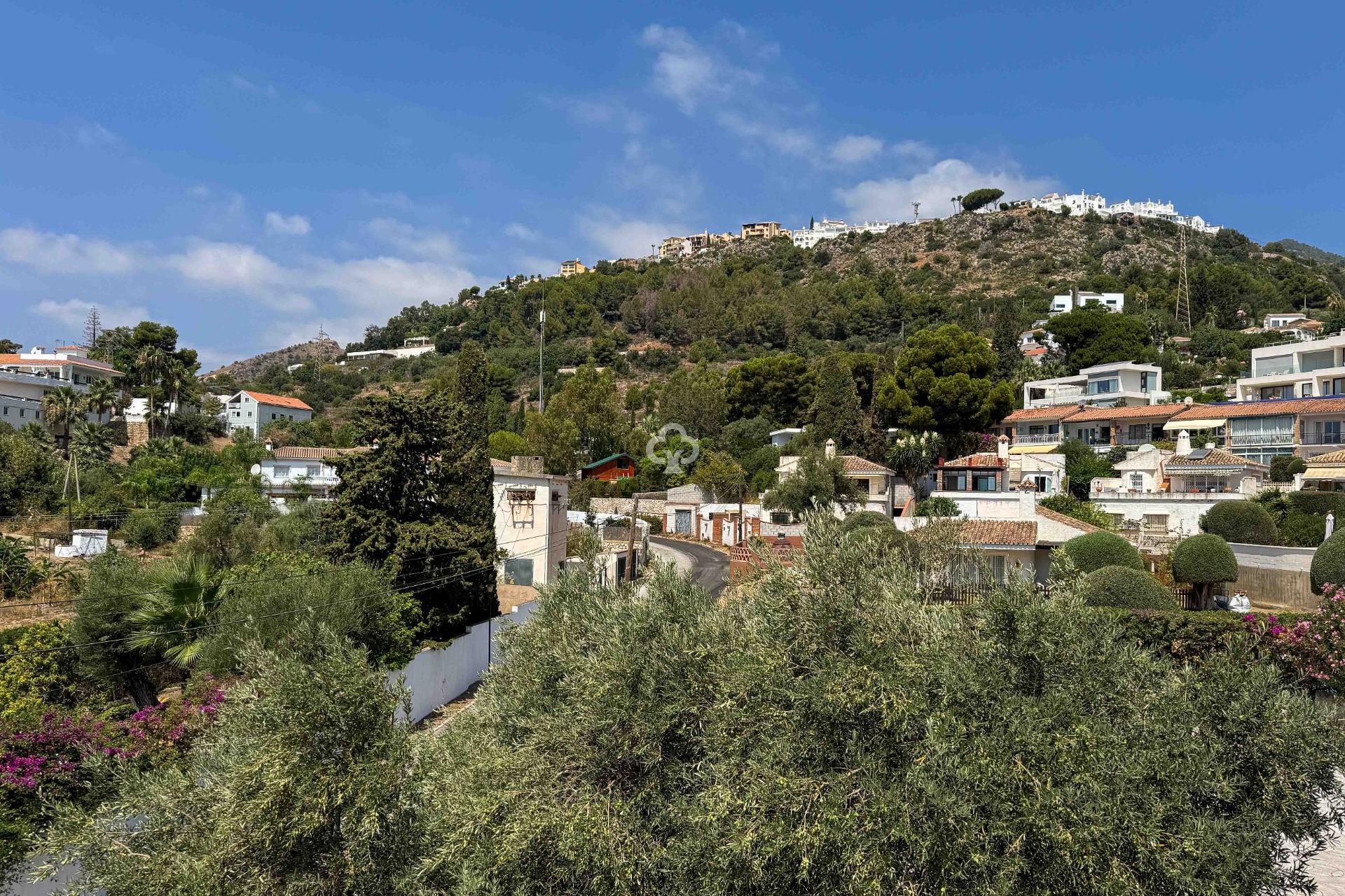 Återförsäljning - Villa -
Benalmádena - Torremuelle