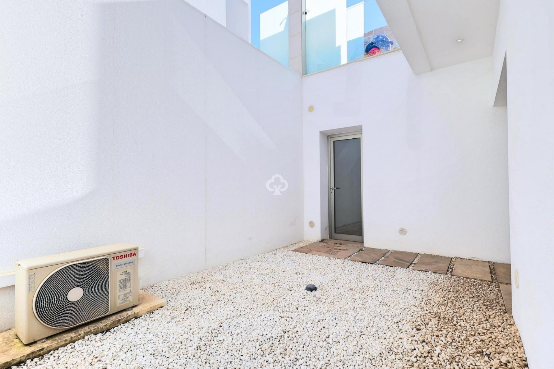 Återförsäljning - Villa -
Orihuela - 03189