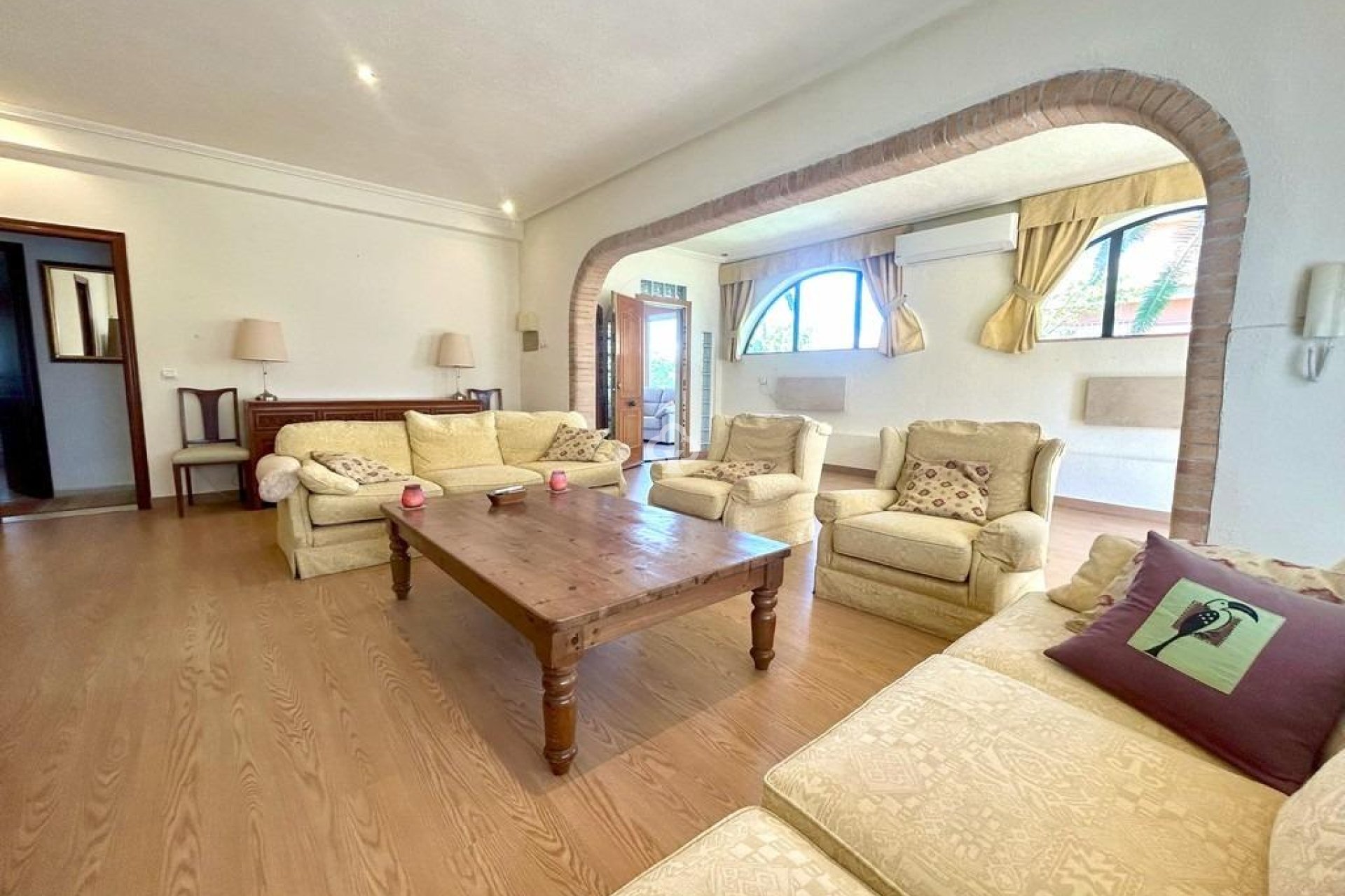 Återförsäljning - Villa -
Orihuela Costa - Aguamarina