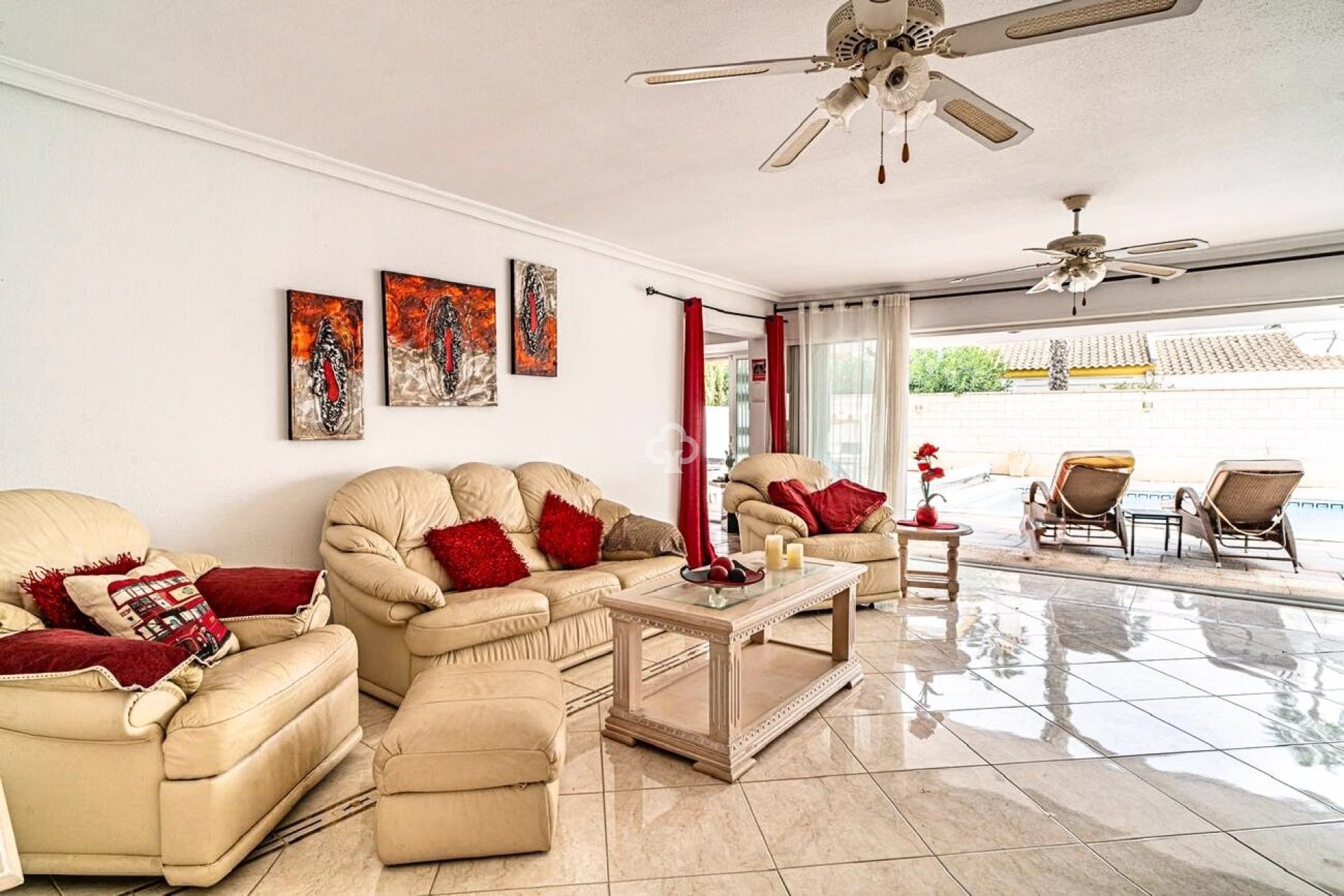 Återförsäljning - Villa -
Orihuela Costa - Villamartín