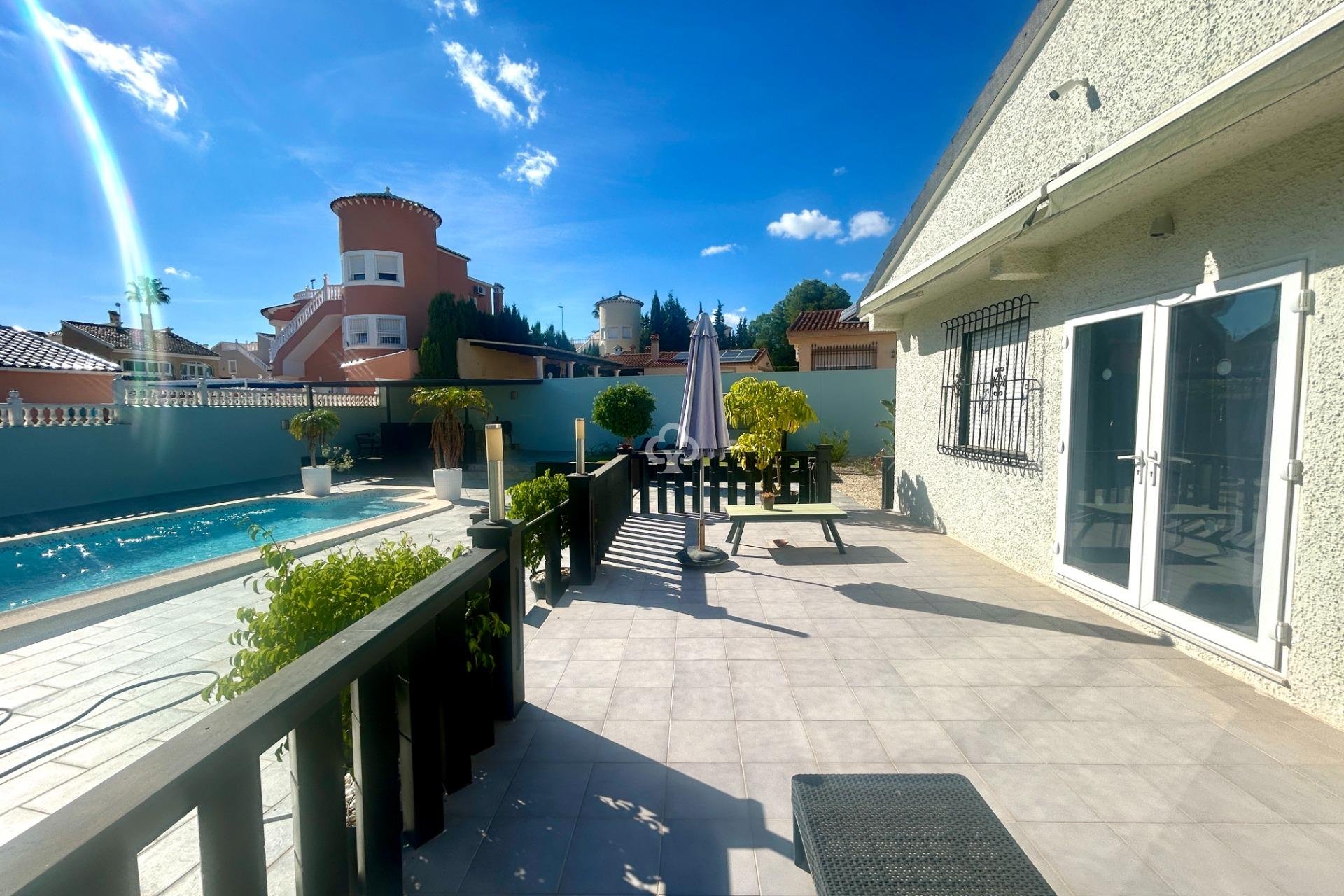 Återförsäljning - Villa -
Pilar de la Horadada - Pinar de Campoverde