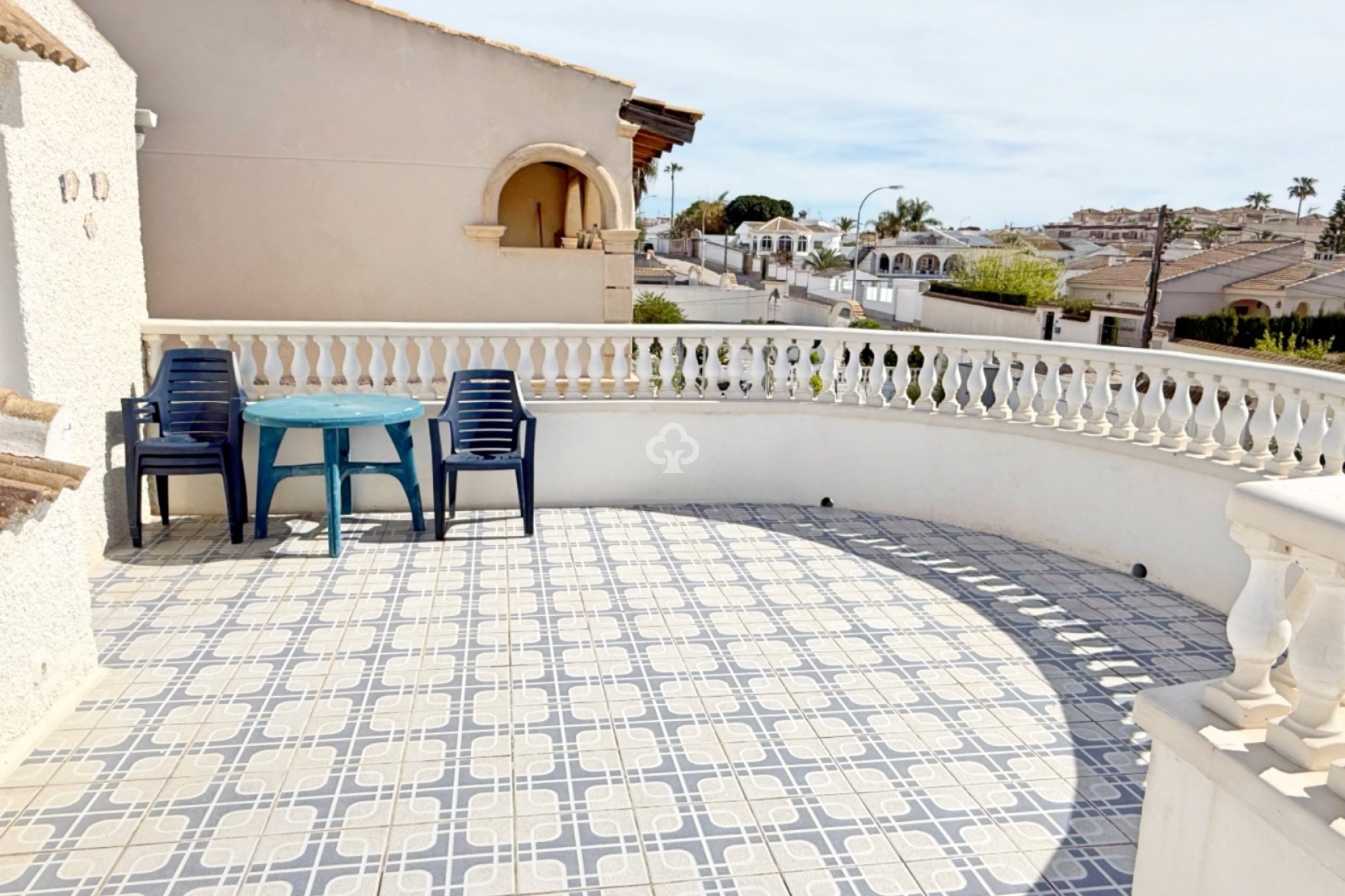 Återförsäljning - Villa -
Torrevieja - 03184