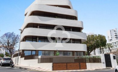 Áticos - Uudiskohde -
            Benalmádena - NB-26851