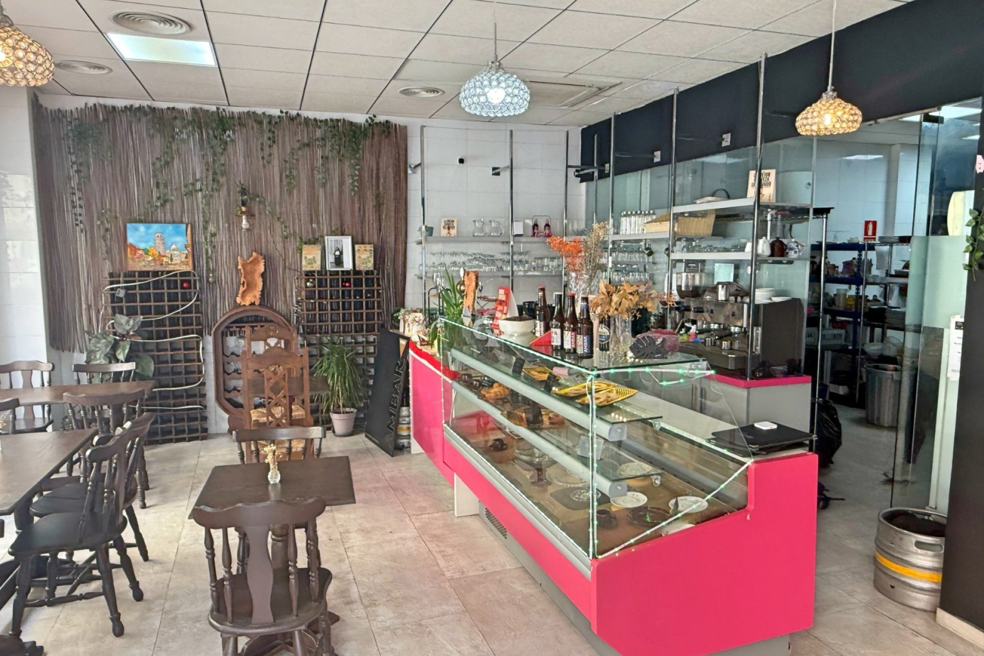 Business transfer - Commercial unit -
Torrevieja - Playa de los Locos