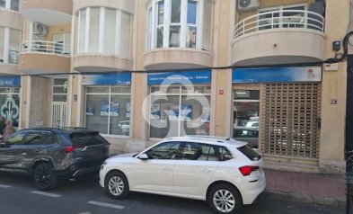Commercial - Resale -
            Torrevieja - CB-HA25