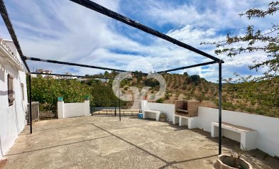 Finca rústica - Jälleenmyynti -
            Almogia - SP200-2543