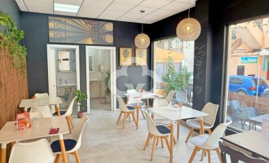 Gewerbeimmobilie - Geschäftsübernahme -
            Torrevieja - CB-TRASPASO-URBANCAFE