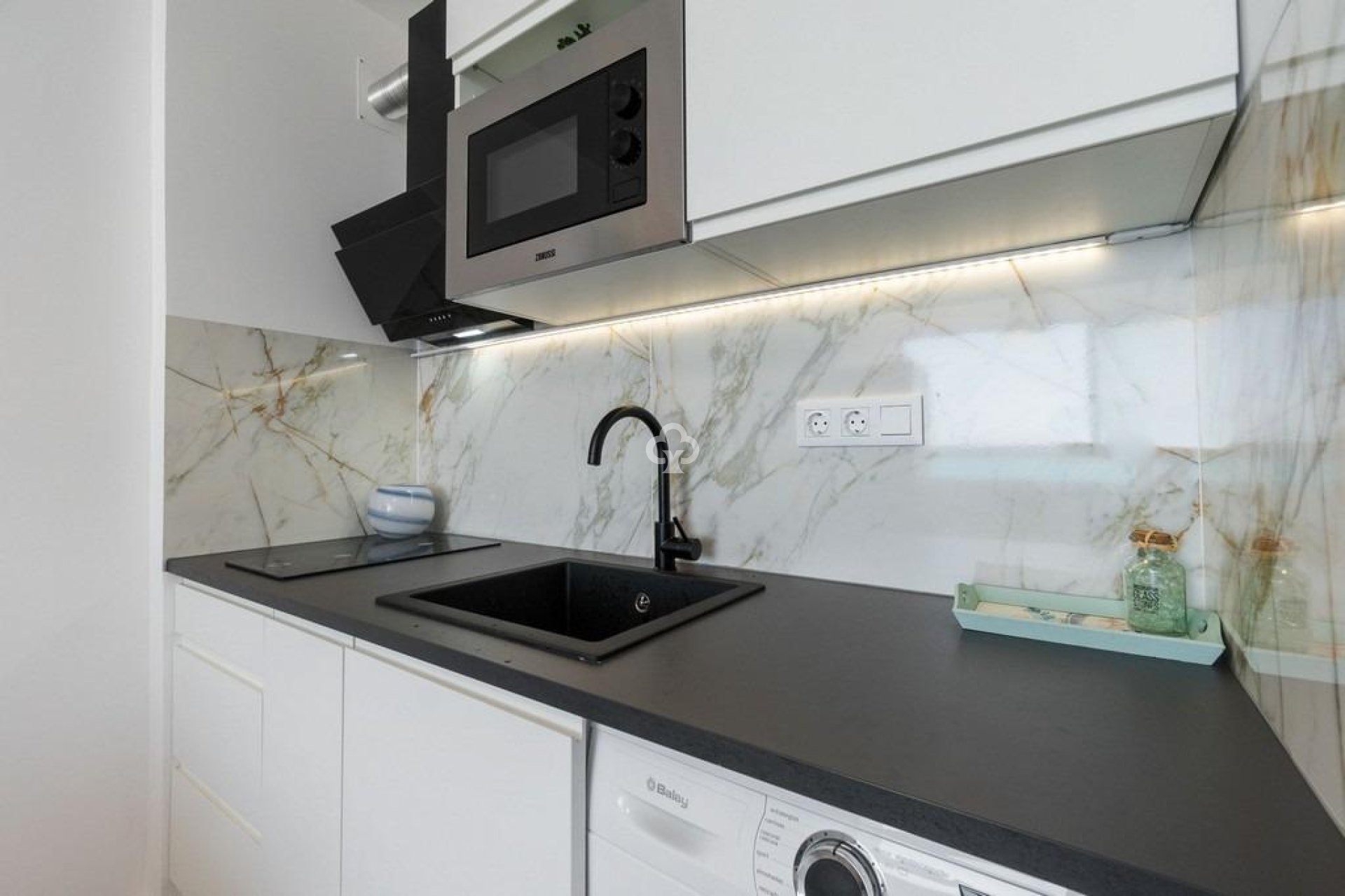 Jälleenmyynti - Apartment -
Torrevieja - Cabo cervera