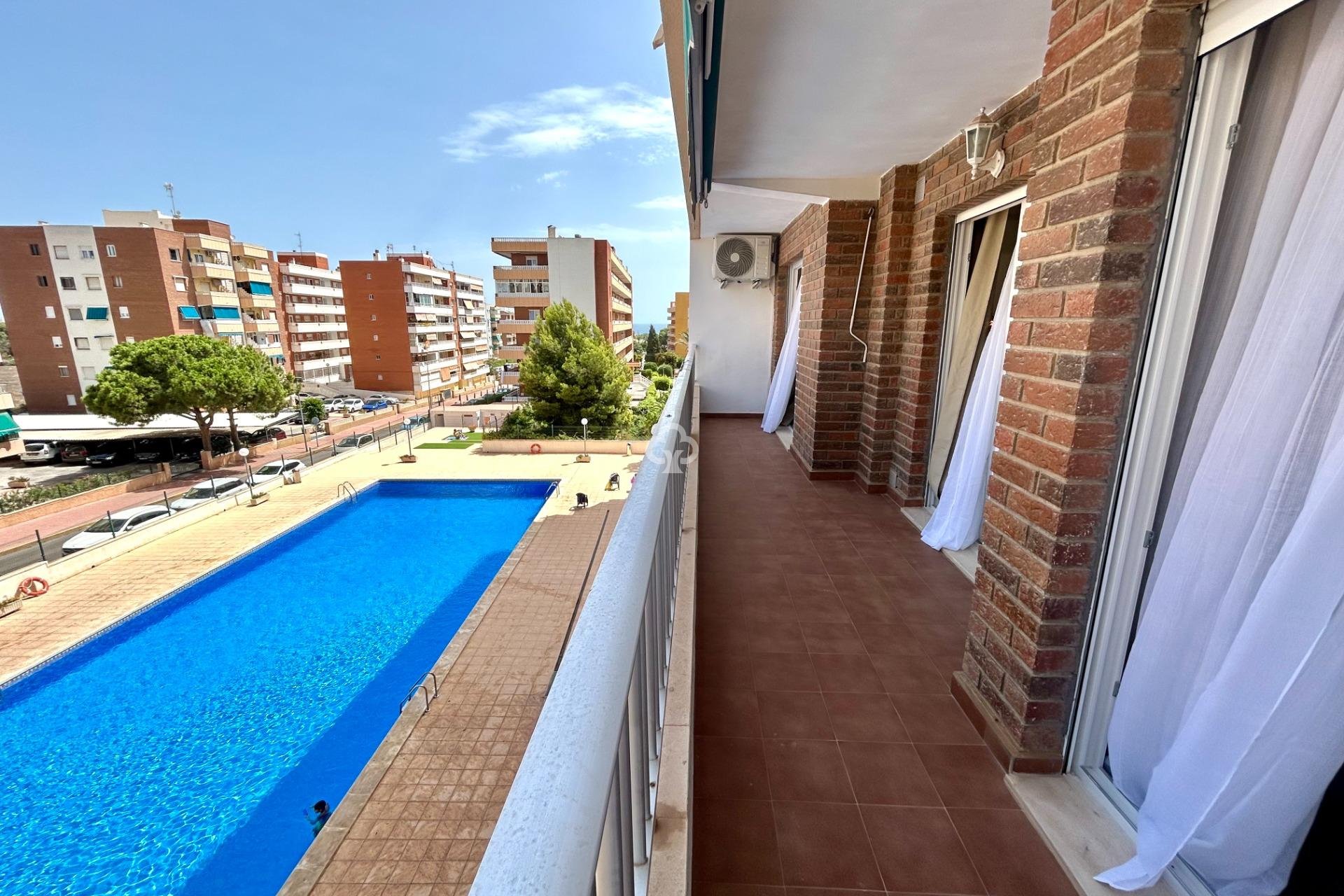 Jälleenmyynti - Apartment -
Torrevieja - Punta Prima