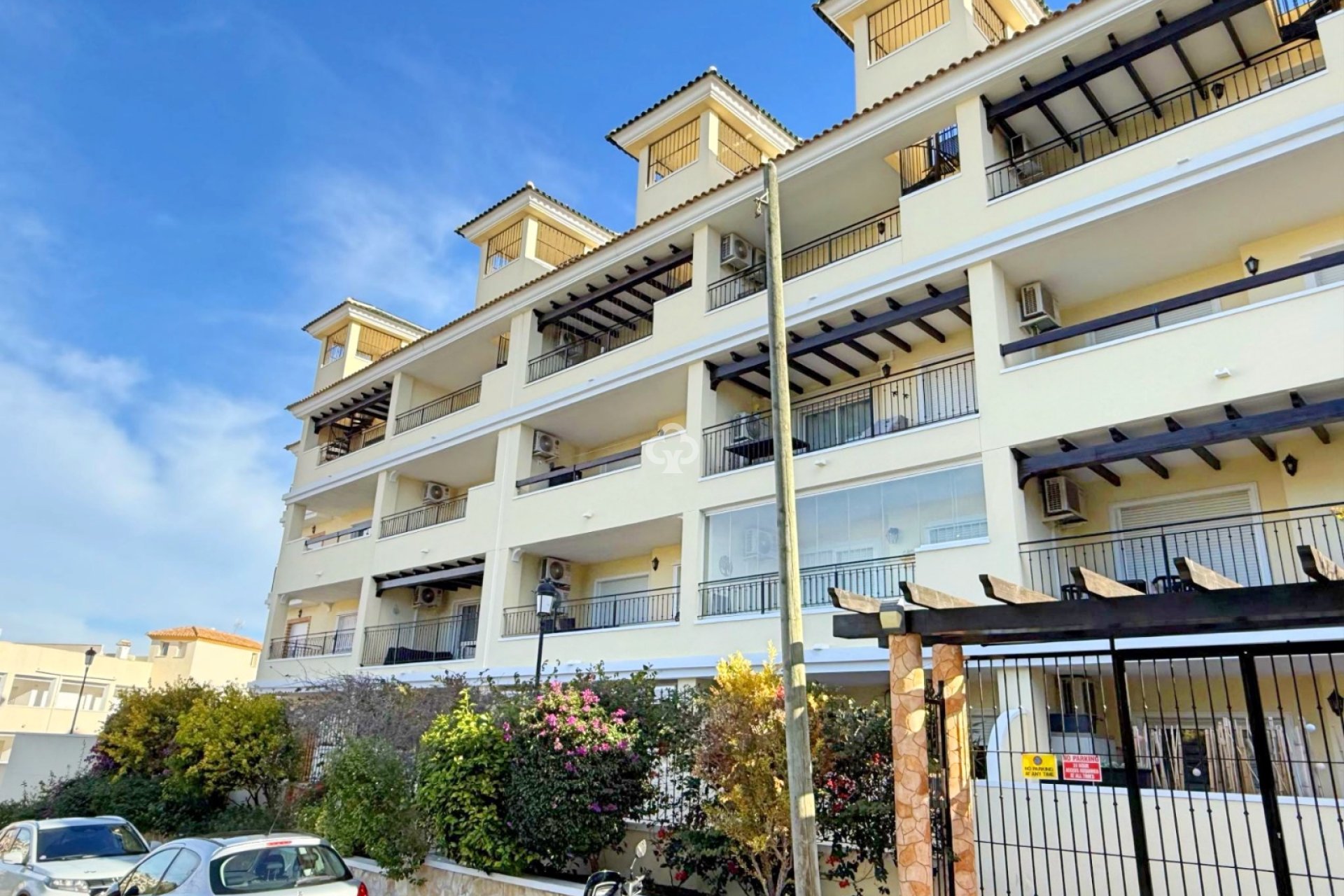 Jälleenmyynti - Asunto / huoneisto -
Orihuela Costa - Villamartín