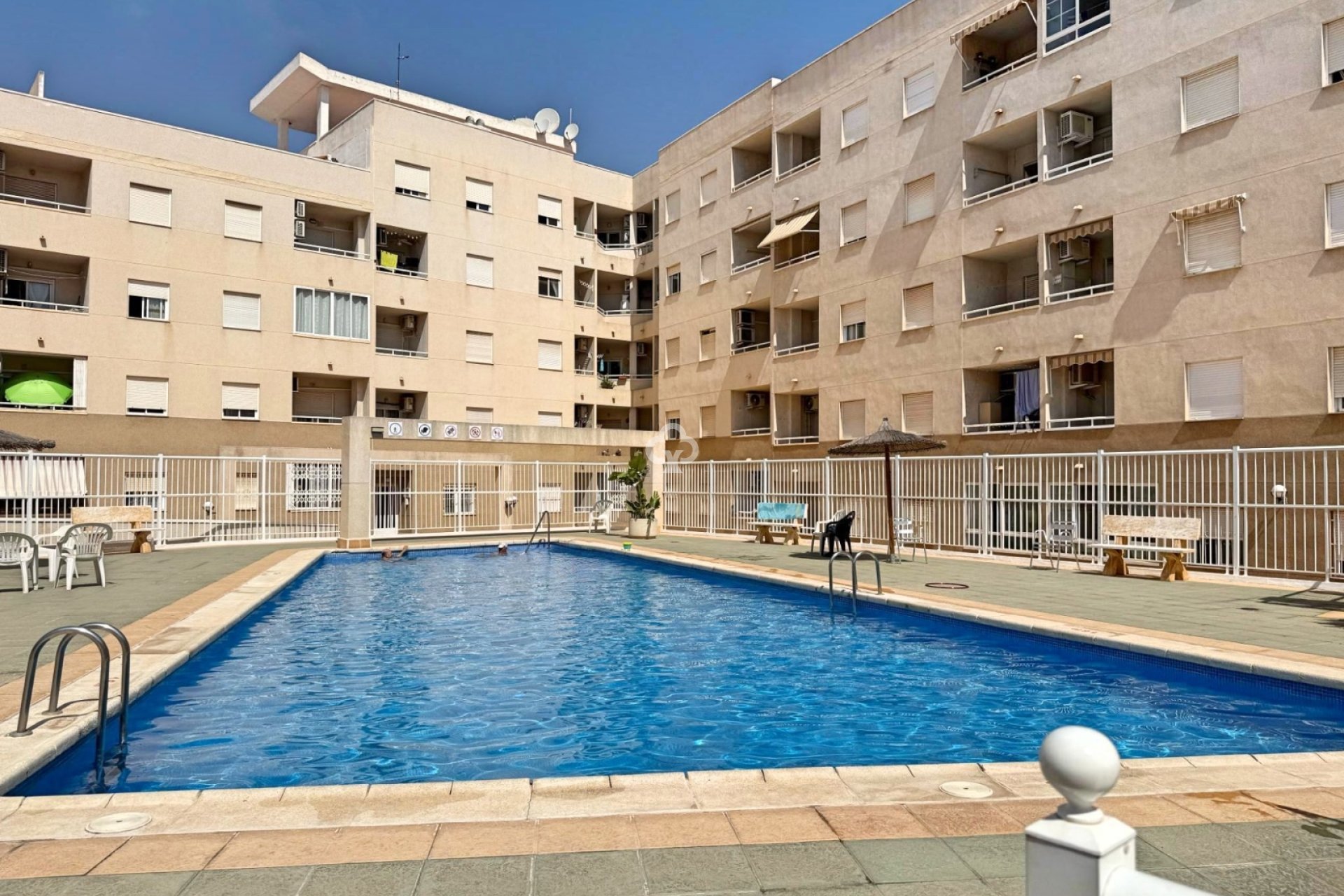 Jälleenmyynti - Asunto / huoneisto -
Torrevieja - Centro