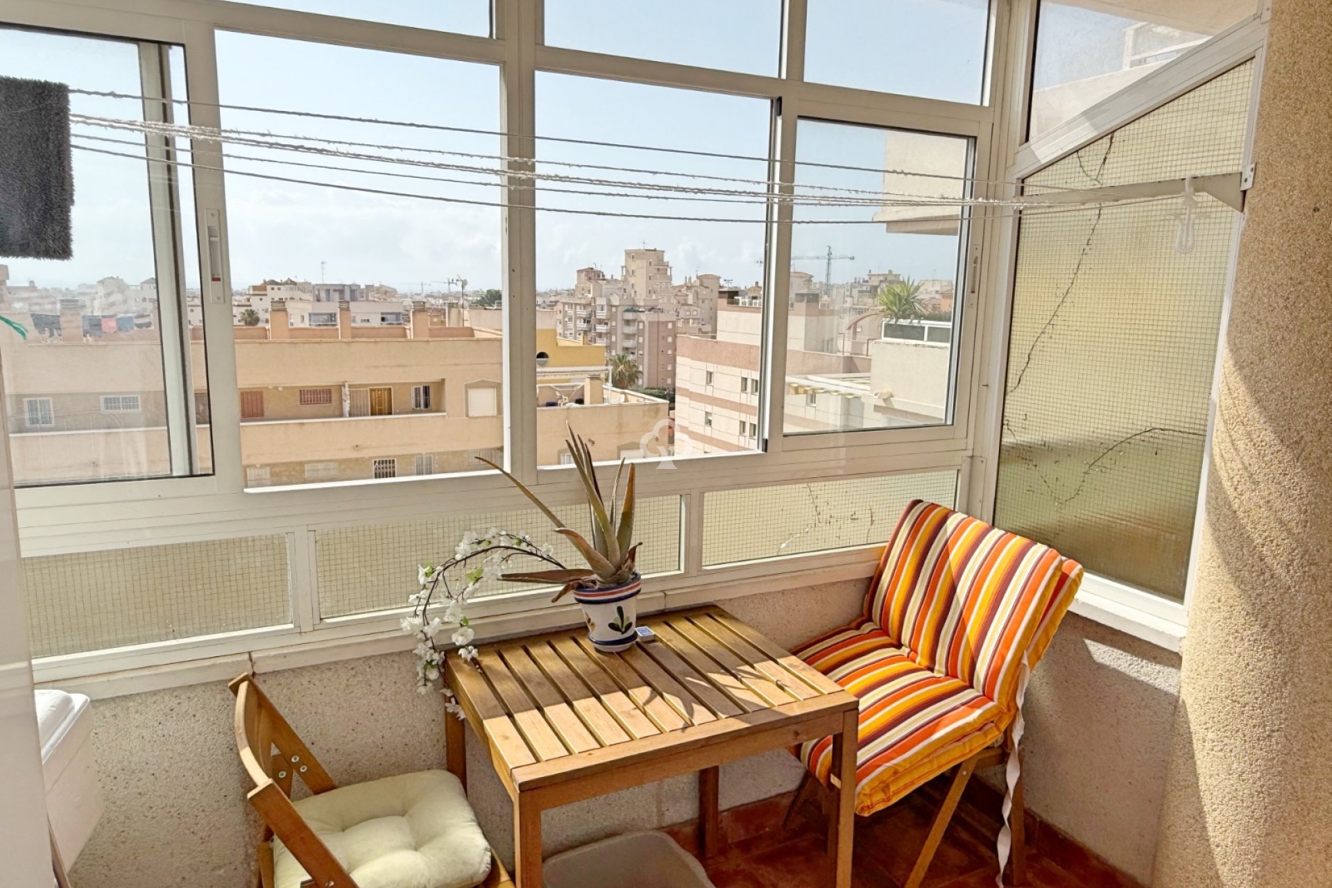 Jälleenmyynti - Asunto / huoneisto -
Torrevieja - Centro