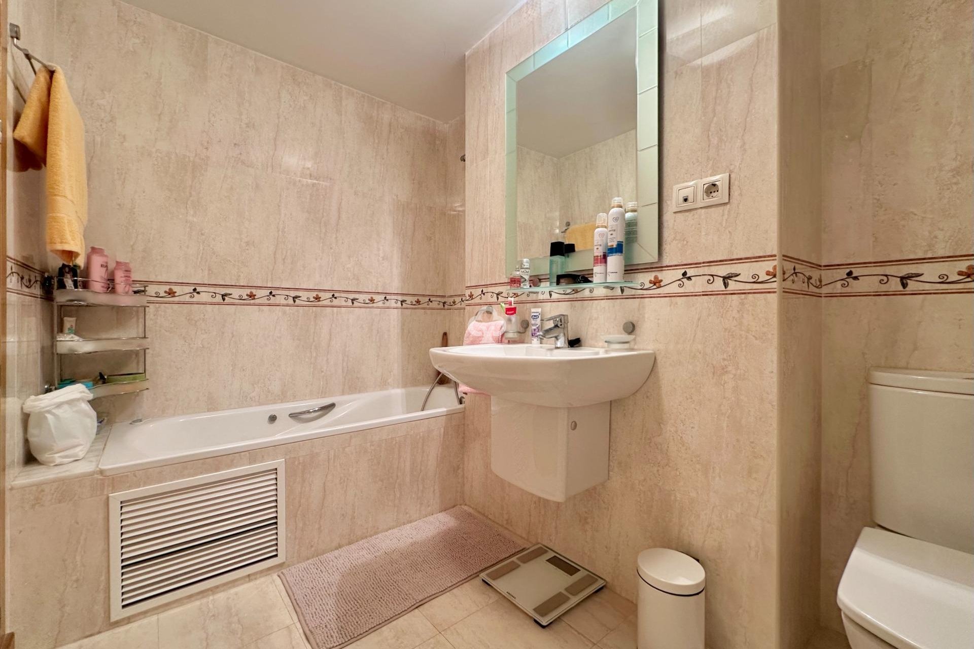 Jälleenmyynti - Ático Dúplex -
Fuengirola - Carvajal