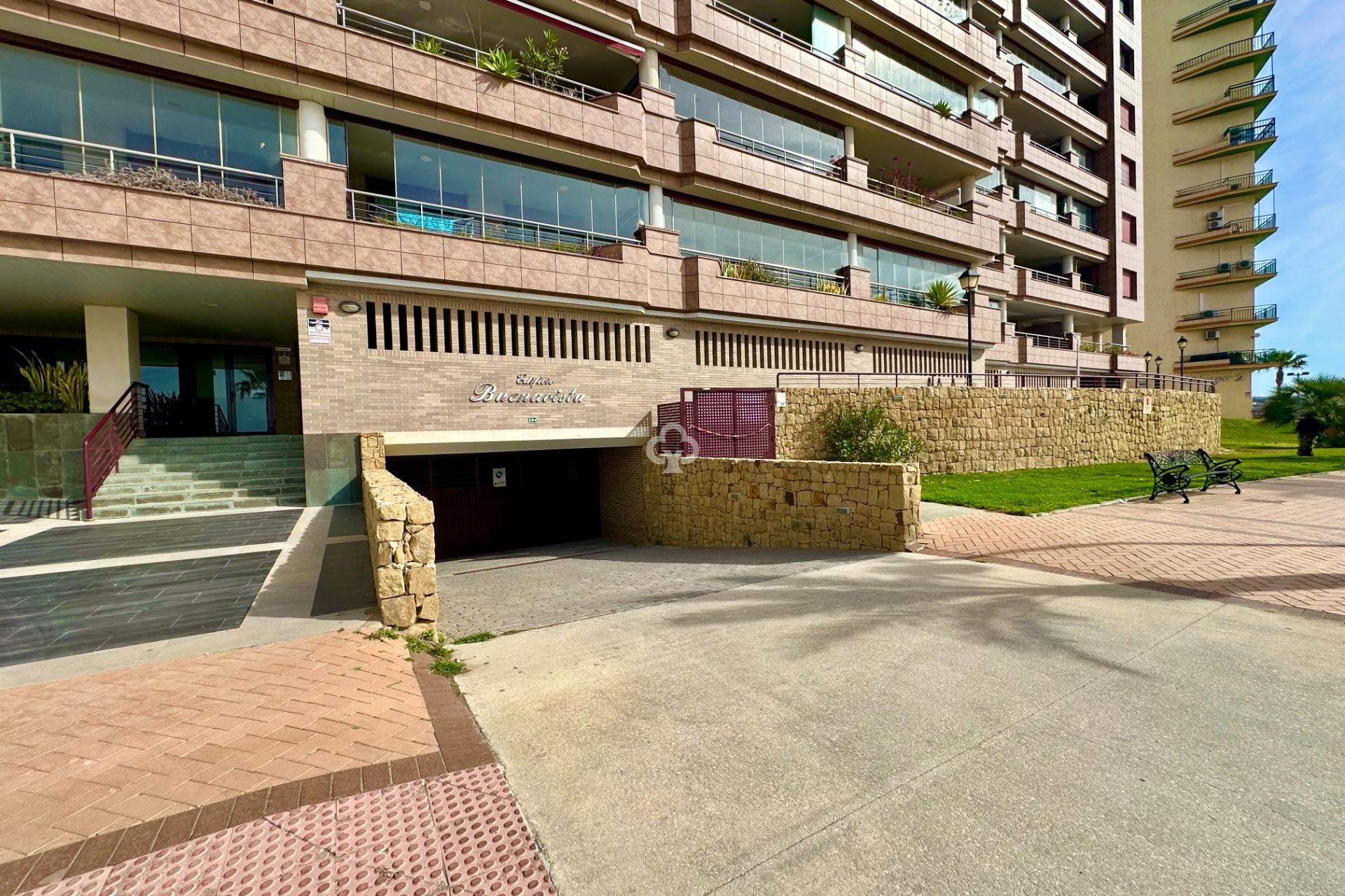 Jälleenmyynti - Ático Dúplex -
Fuengirola - Carvajal