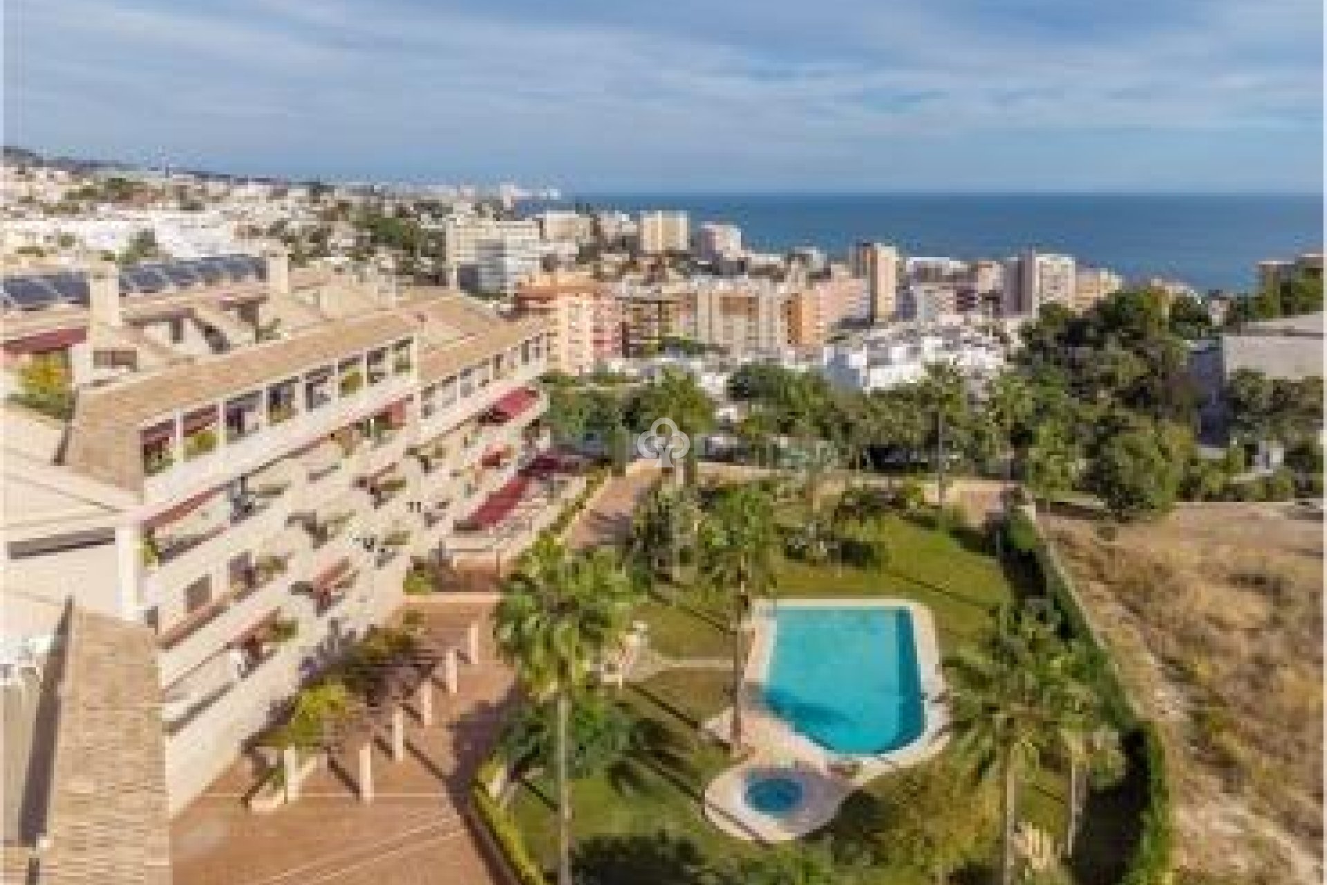 Jälleenmyynti - Ático Dúplex -
Fuengirola - Los Pacos