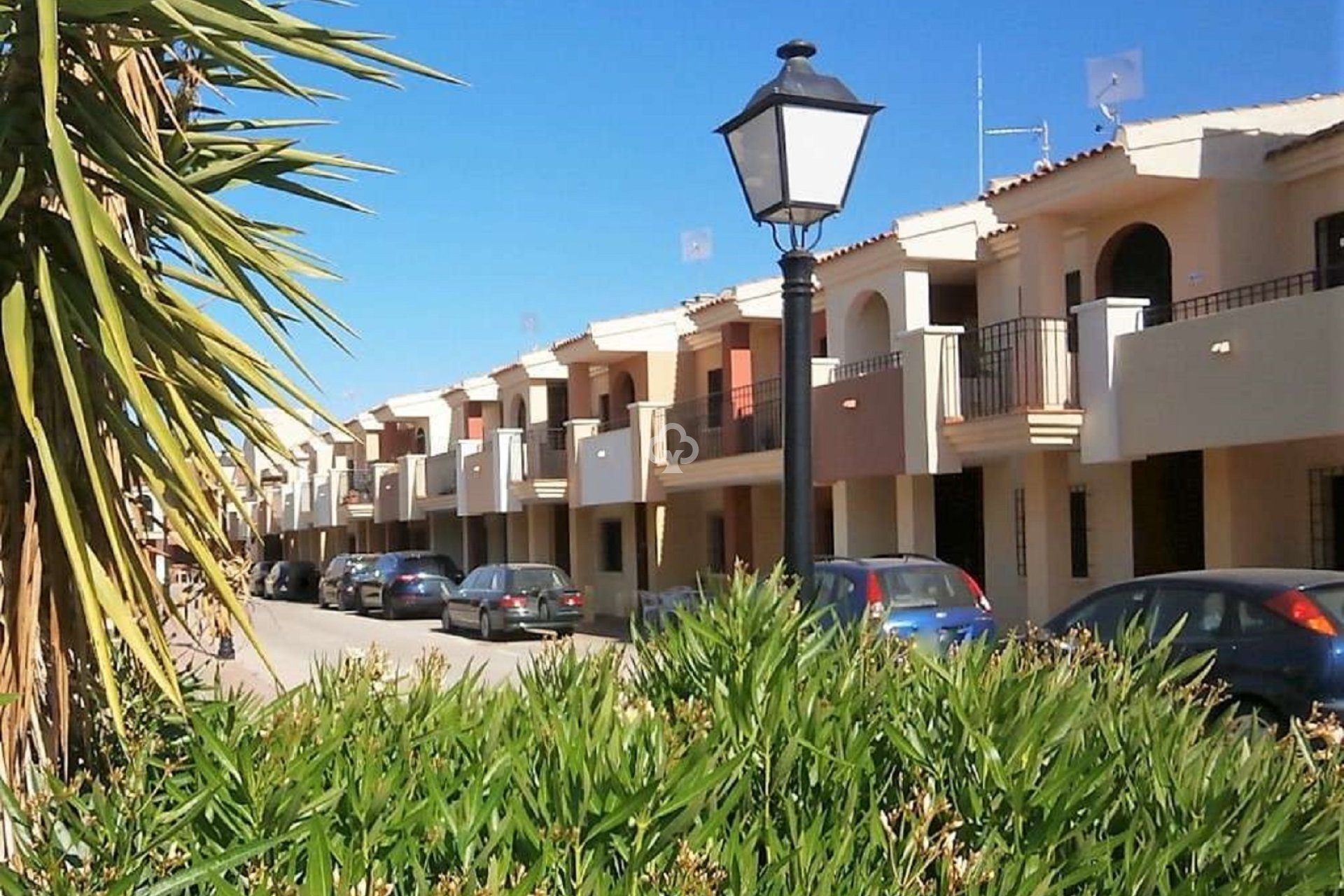 Jälleenmyynti - Bungalow -
Torrevieja - La Siesta - El Salado -  Torreta