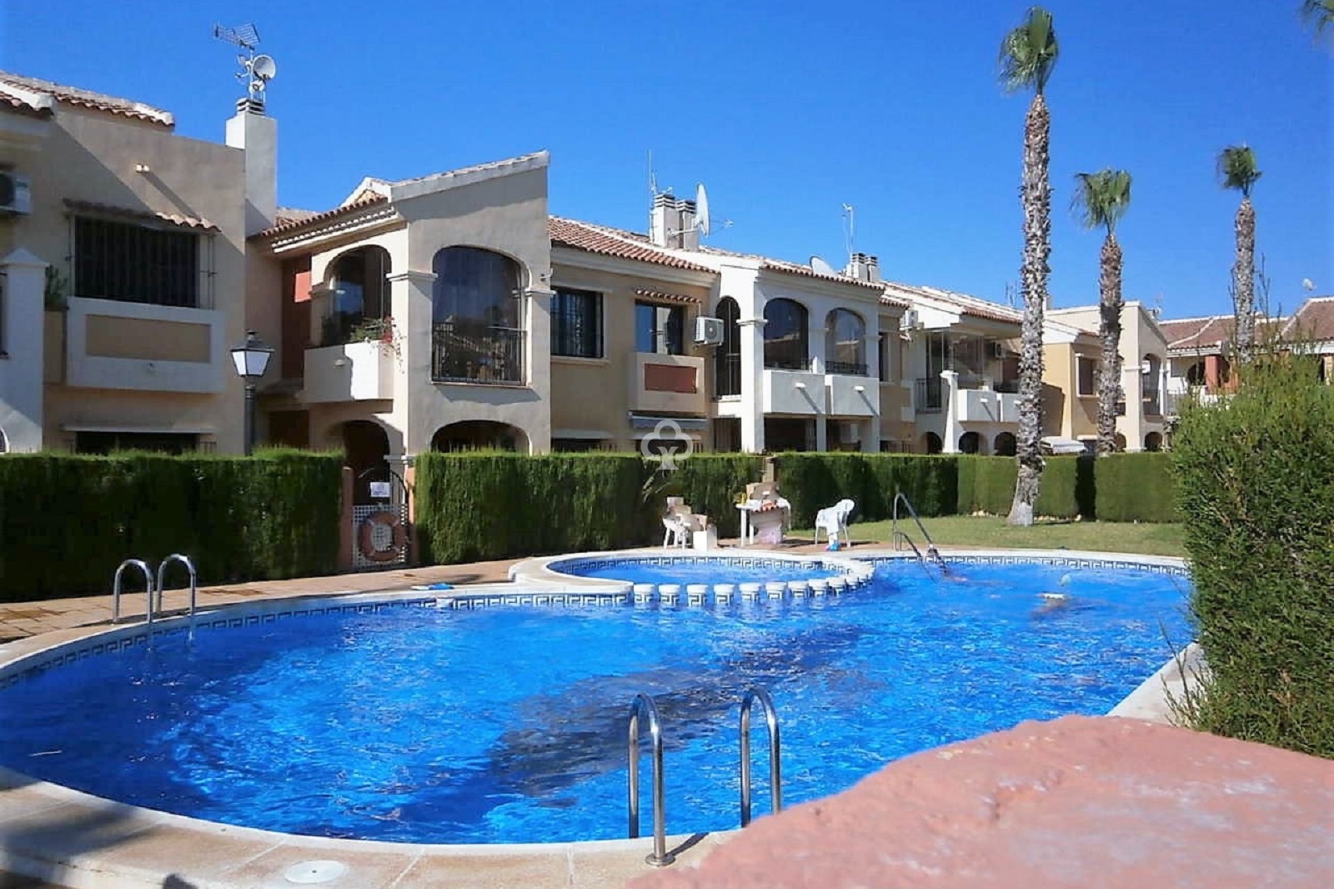 Jälleenmyynti - Bungalow -
Torrevieja - La Siesta - El Salado -  Torreta