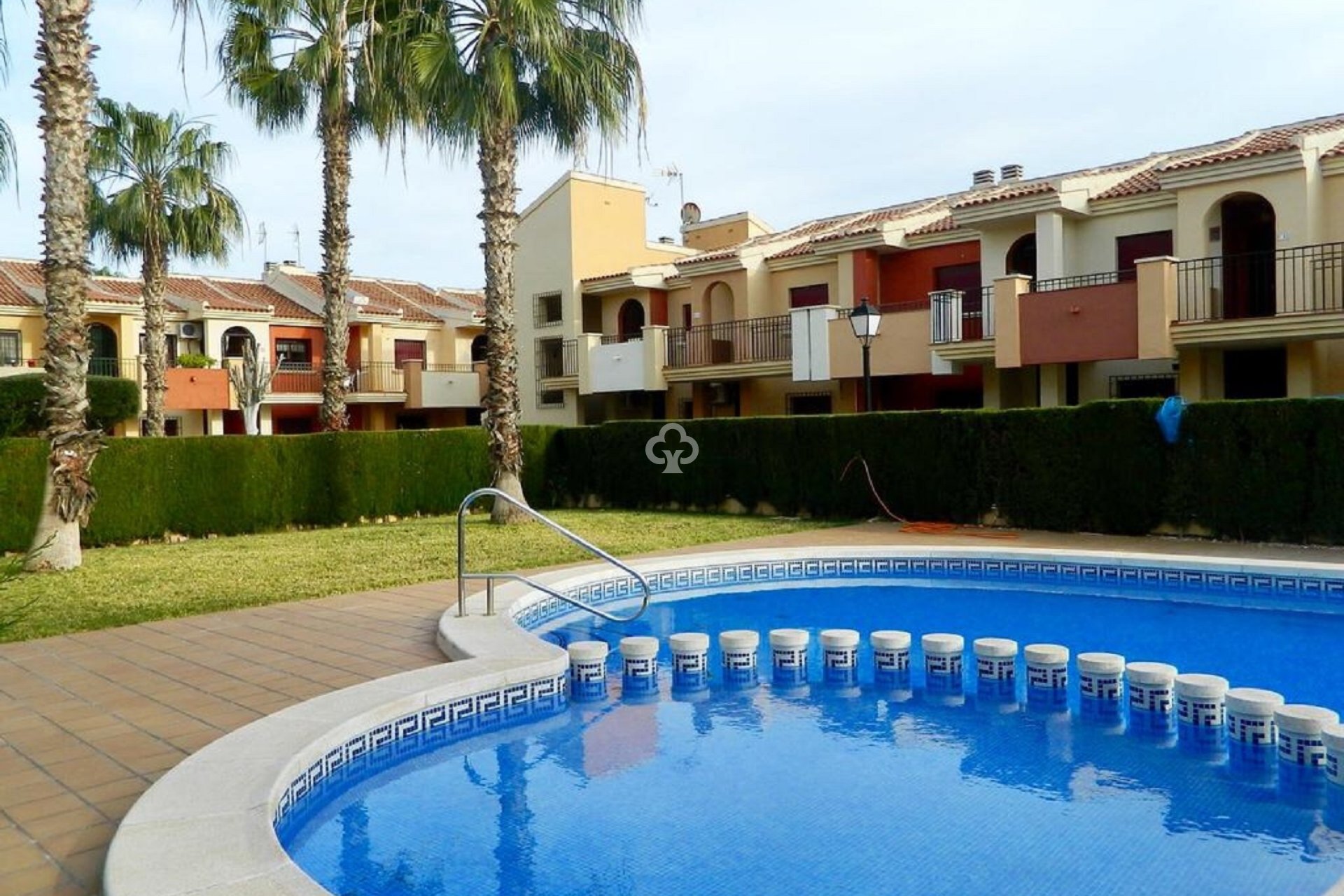 Jälleenmyynti - Bungalow -
Torrevieja - La Siesta - El Salado -  Torreta