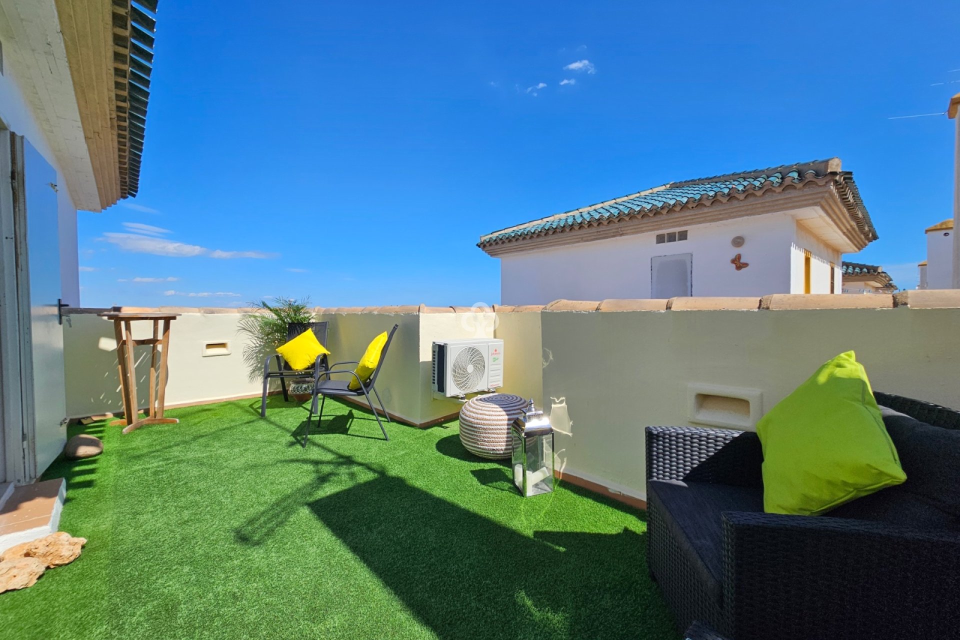 Jälleenmyynti - Casa Tipo Dúplex -
Orihuela Costa - Cabo roig - La Zenia