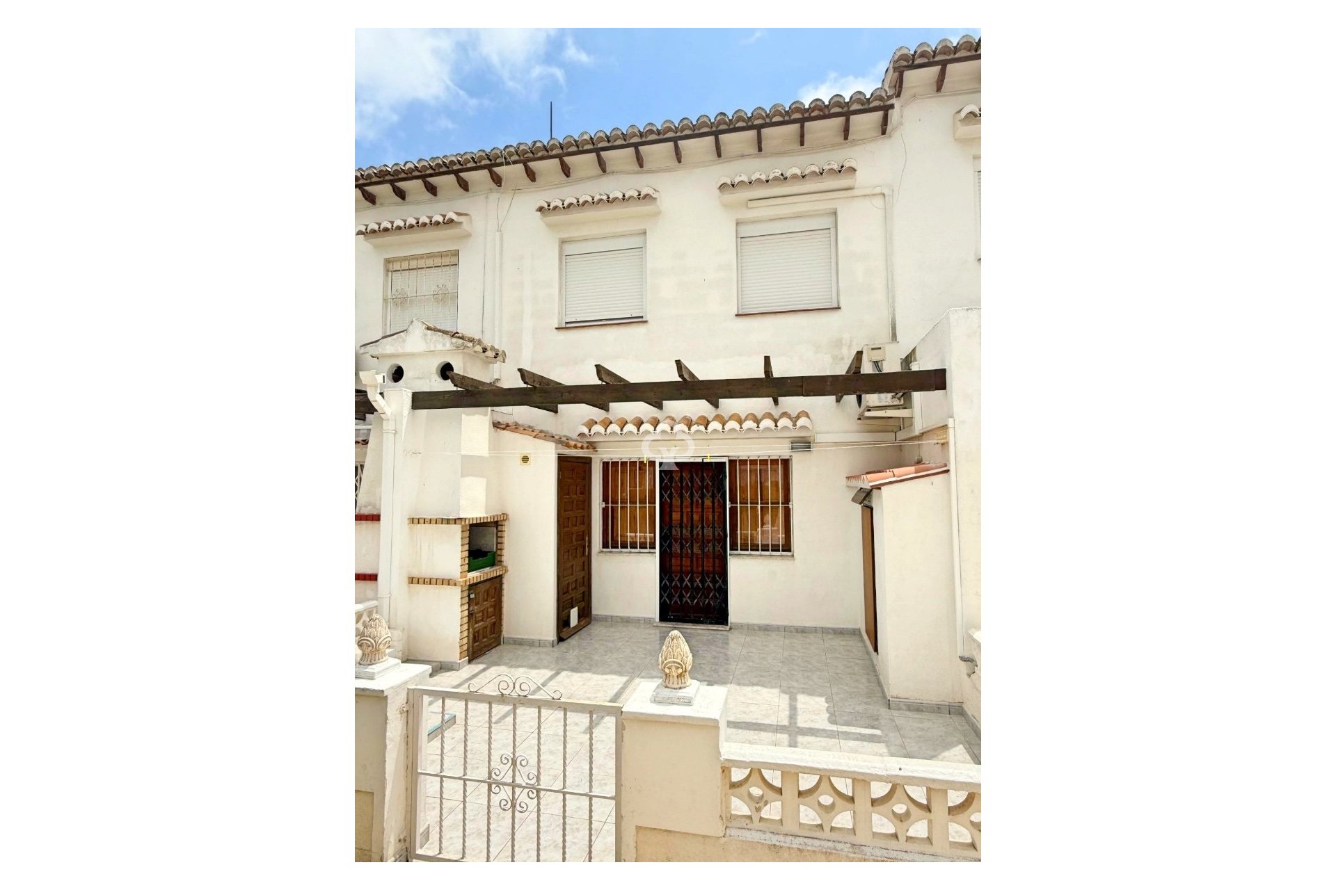 Jälleenmyynti - Casa Tipo Dúplex -
Torrevieja - Los balcones